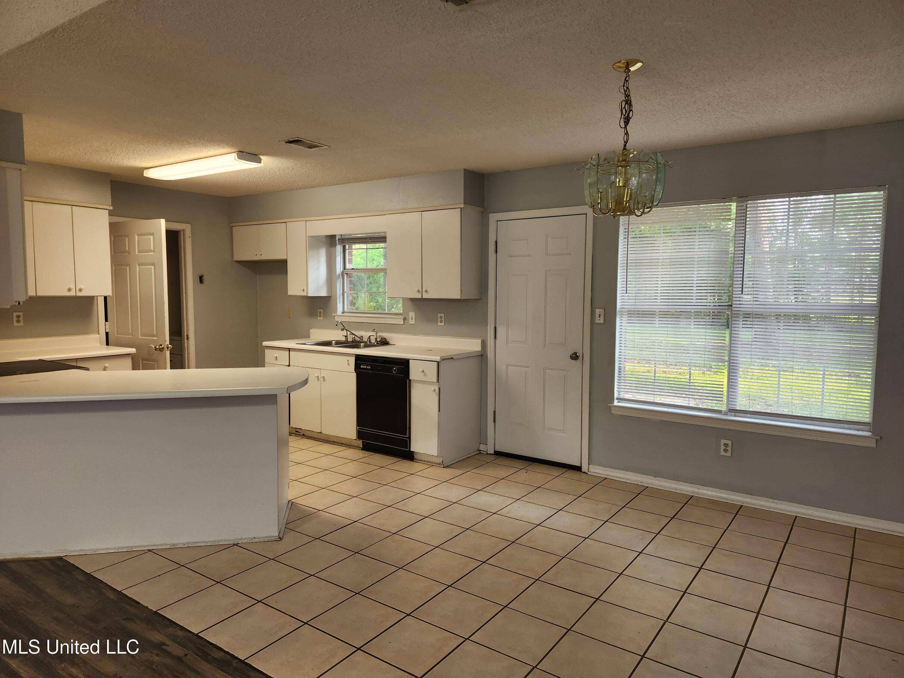 Gautier, MS 39553,7908 Martin Bluff Road