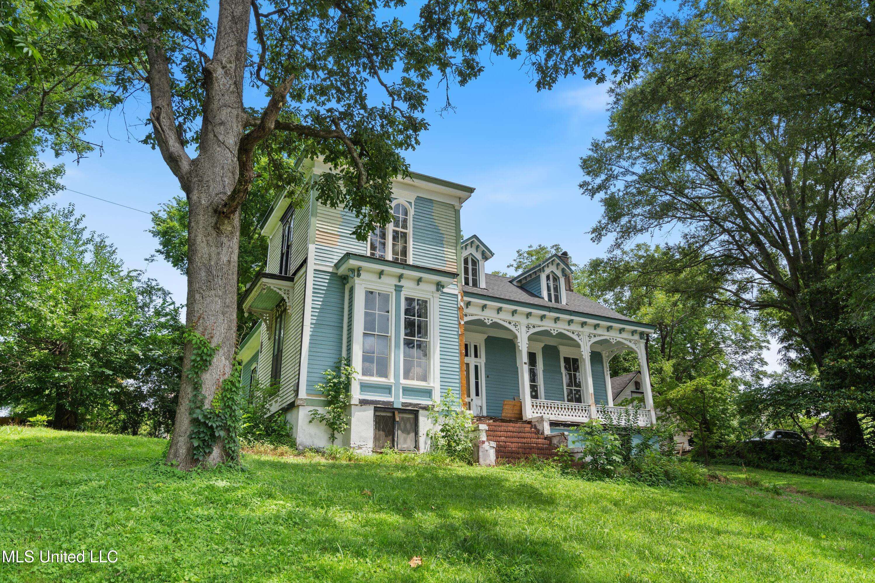 Holly Springs, MS 38635,470 E Van Dorn Avenue