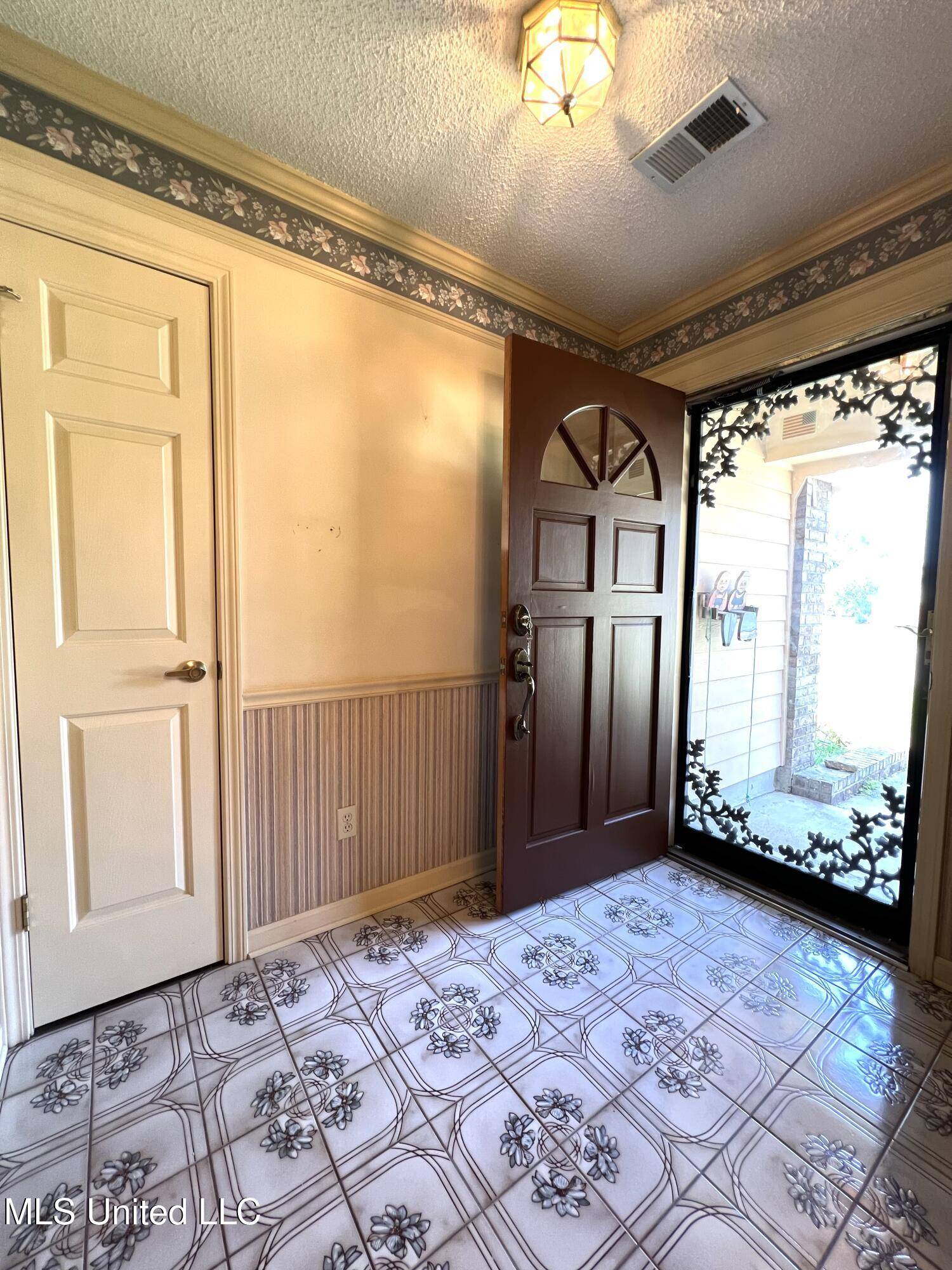 Olive Branch, MS 38654,7582 Dewberry Cove