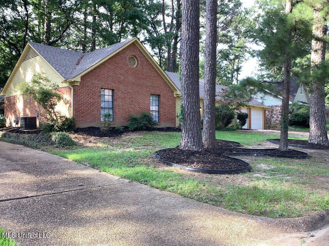 Jackson, MS 39211,1528 Tracewood Drive