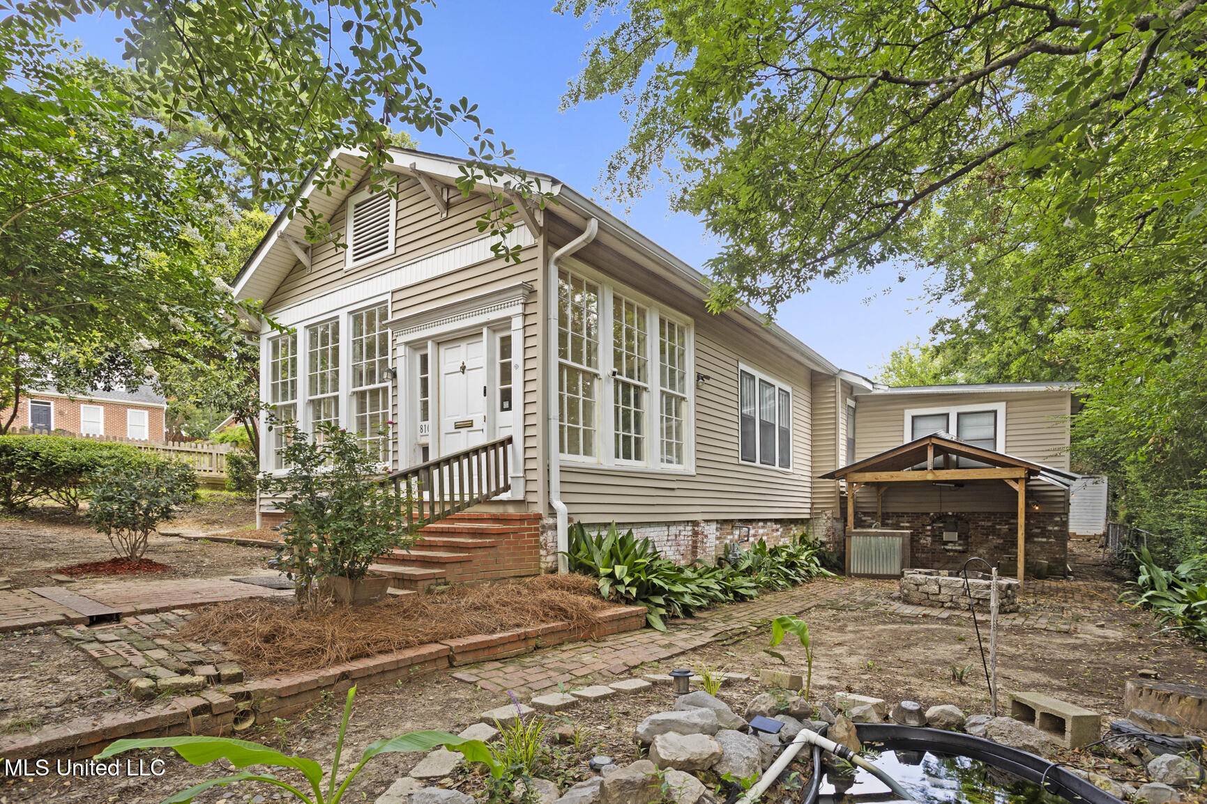 Jackson, MS 39202,810 Fairview Street