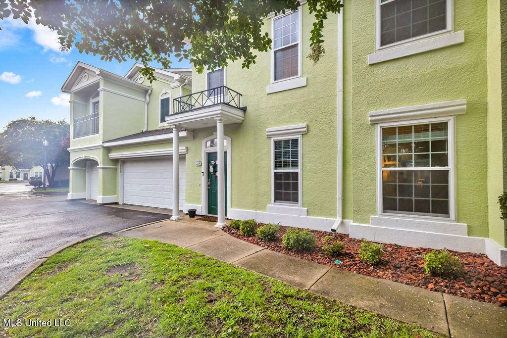 Gulfport, MS 39507,2252 Beach Drive #206