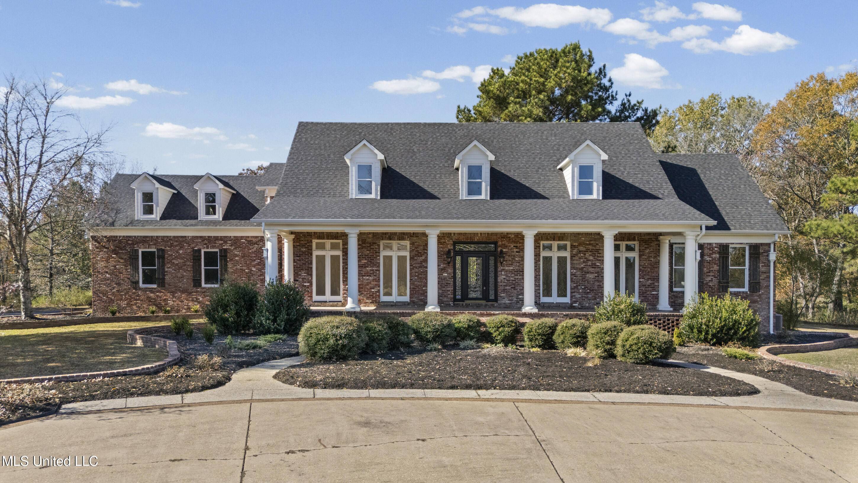 Byhalia, MS 38611,1594 Victoria Road