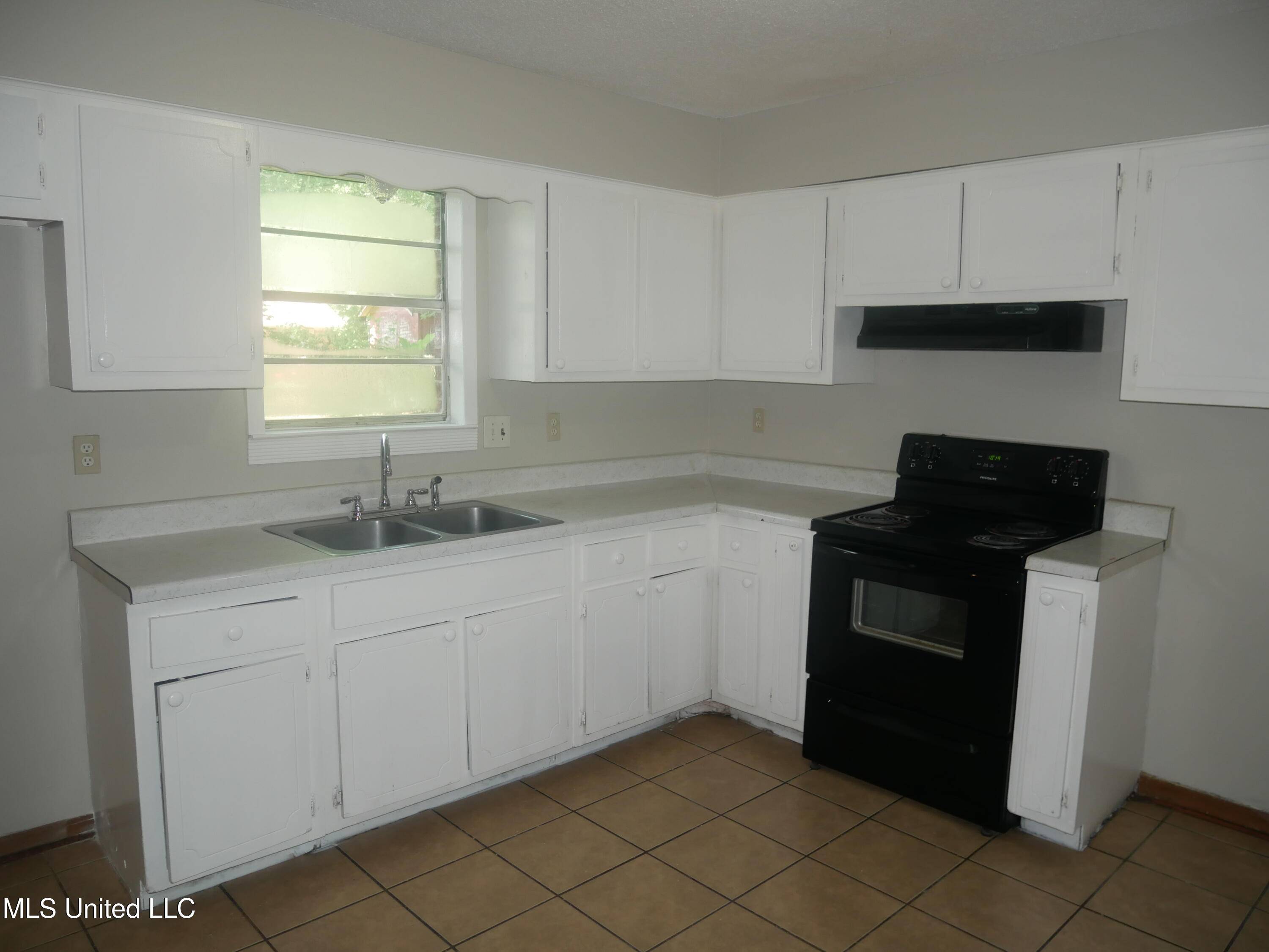 Horn Lake, MS 38637,3115 Mayfair Road