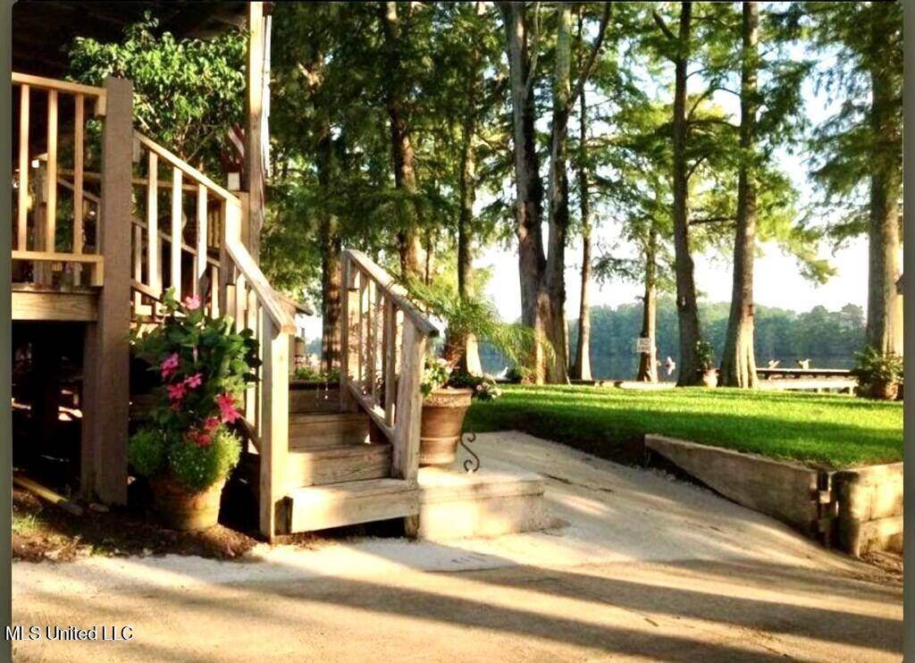 Ferriday, LA 71334,1424 Fisherman Drive