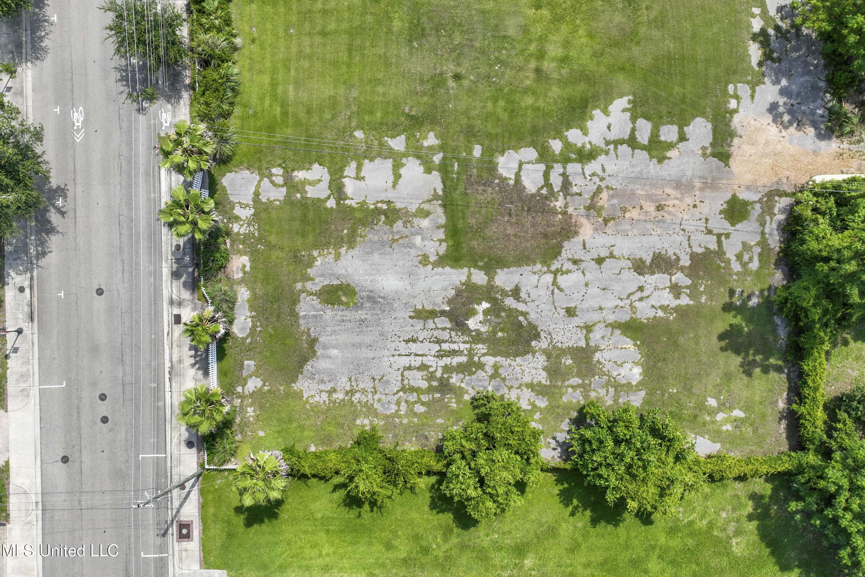 Pass Christian, MS 39571,2nd Street