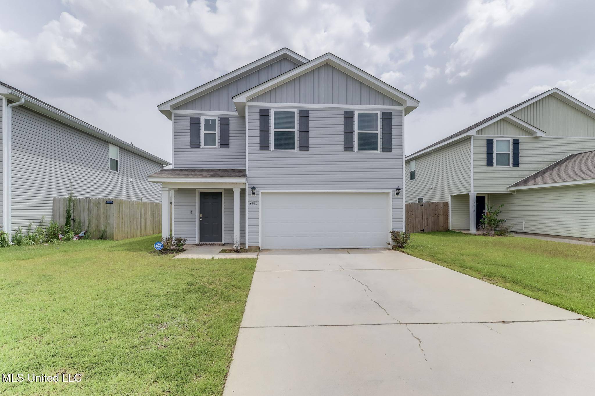 Ocean Springs, MS 39564,2016 Carondelet Street