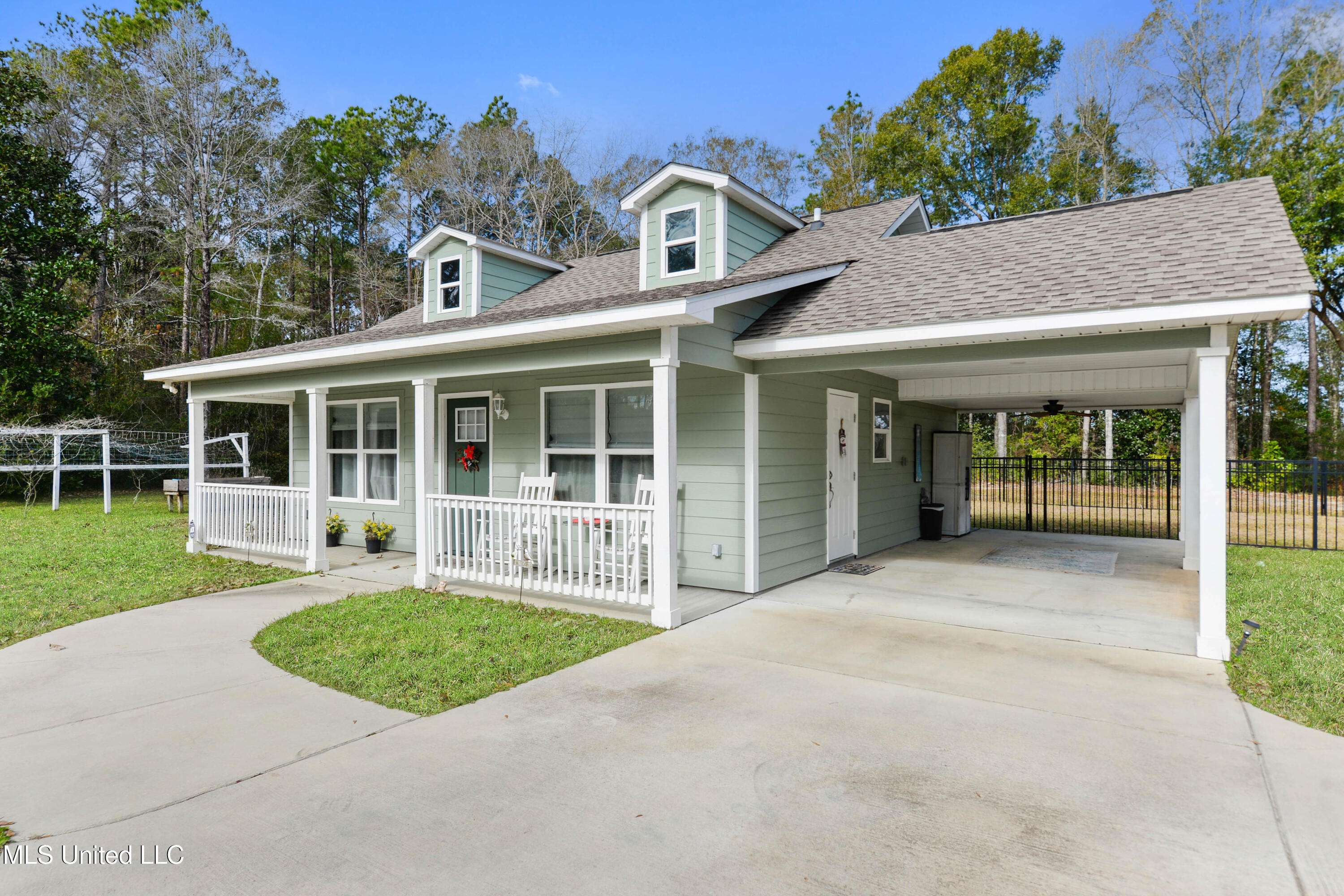 Vancleave, MS 39565,13701 Jericho Road