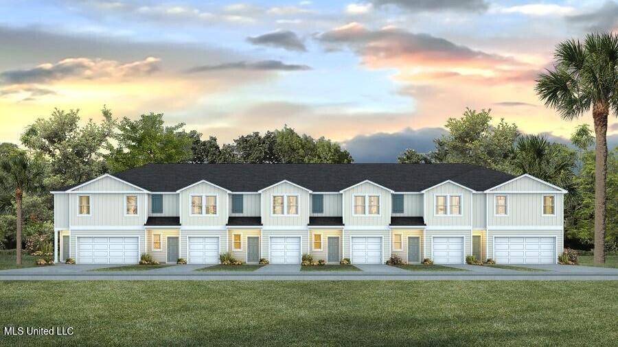 Ocean Springs, MS 39564,109 Harper Grove Circle #20