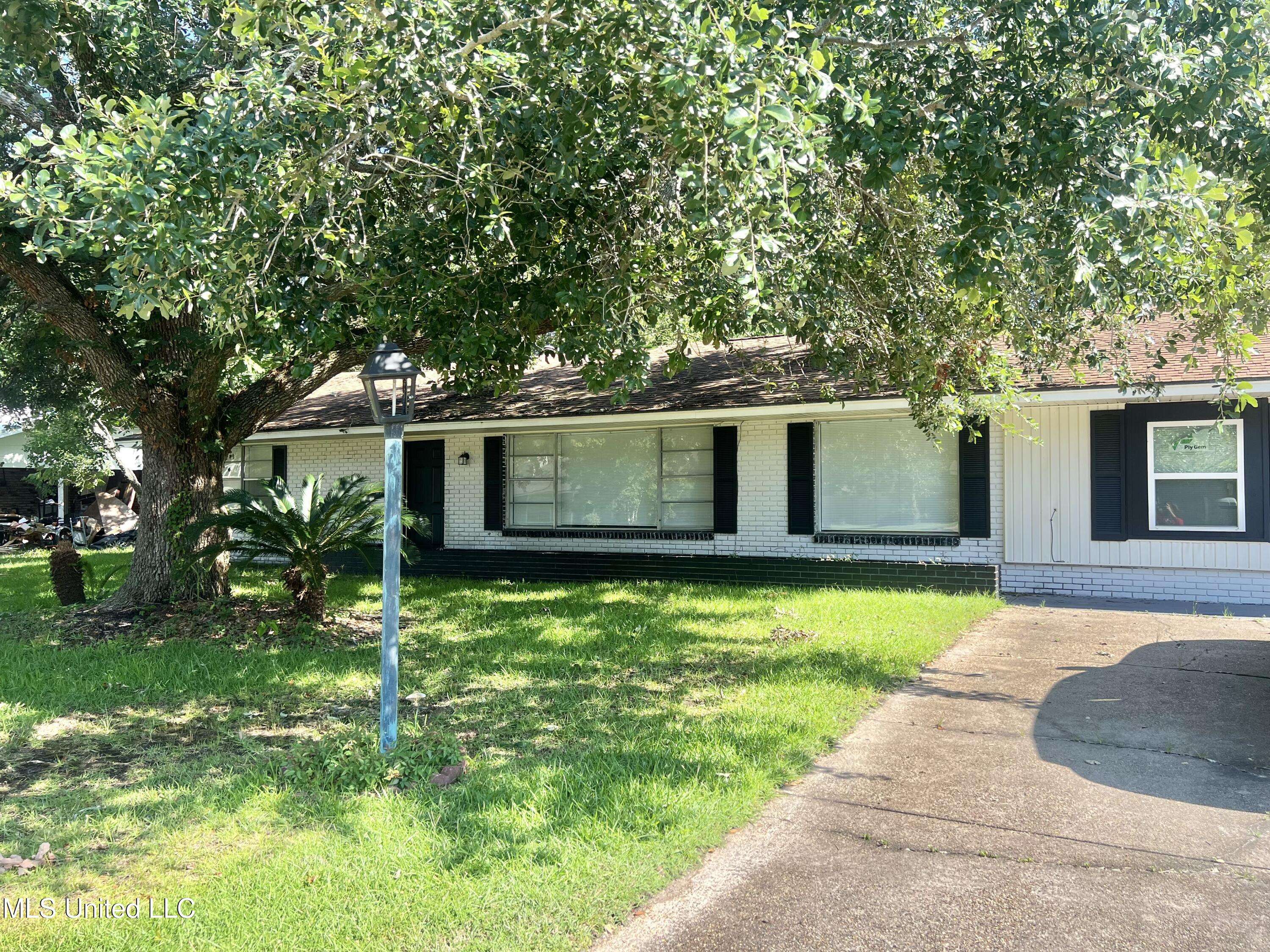 Long Beach, MS 39560,914 Beatrice Drive