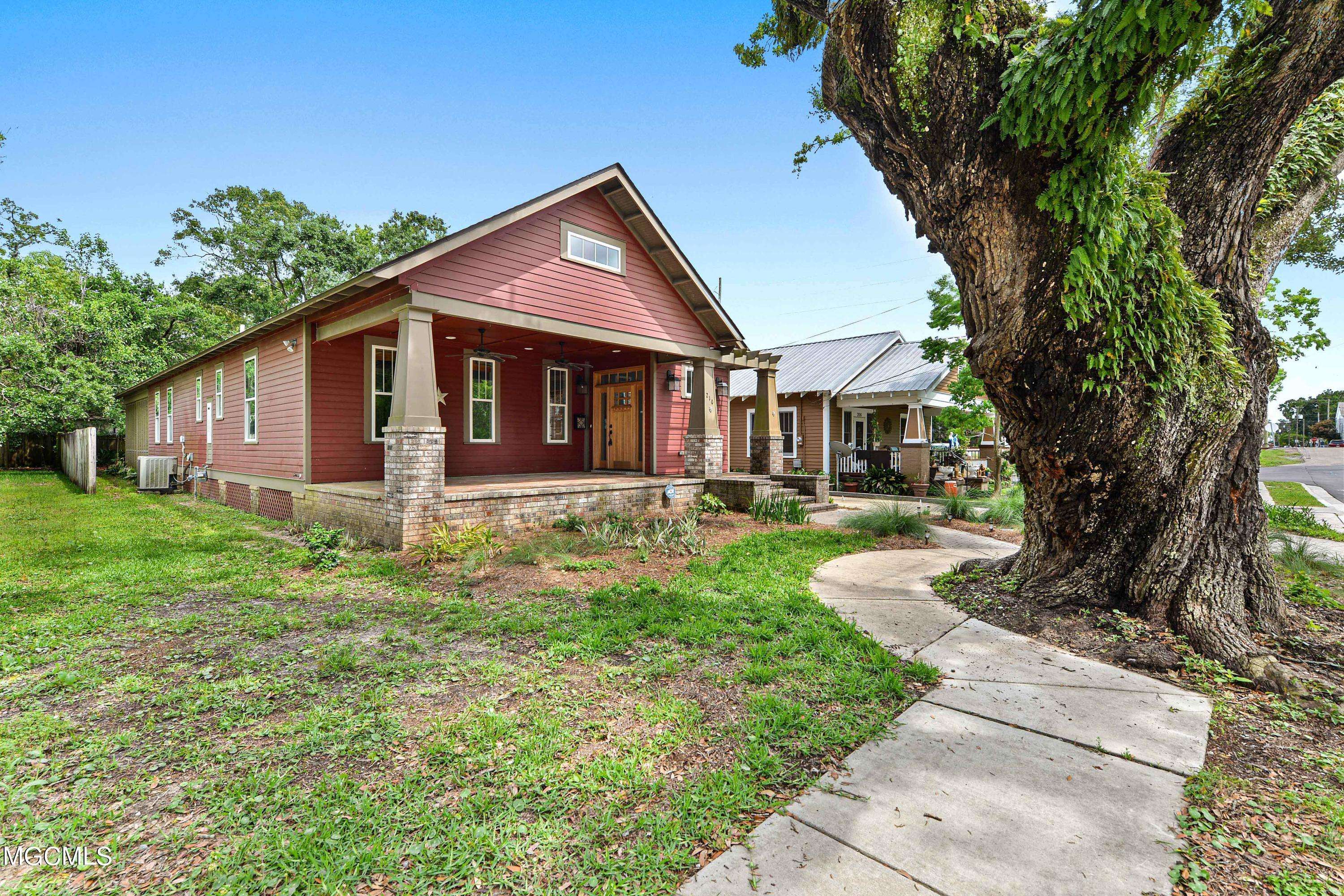 Biloxi, MS 39530,210 Seal Avenue