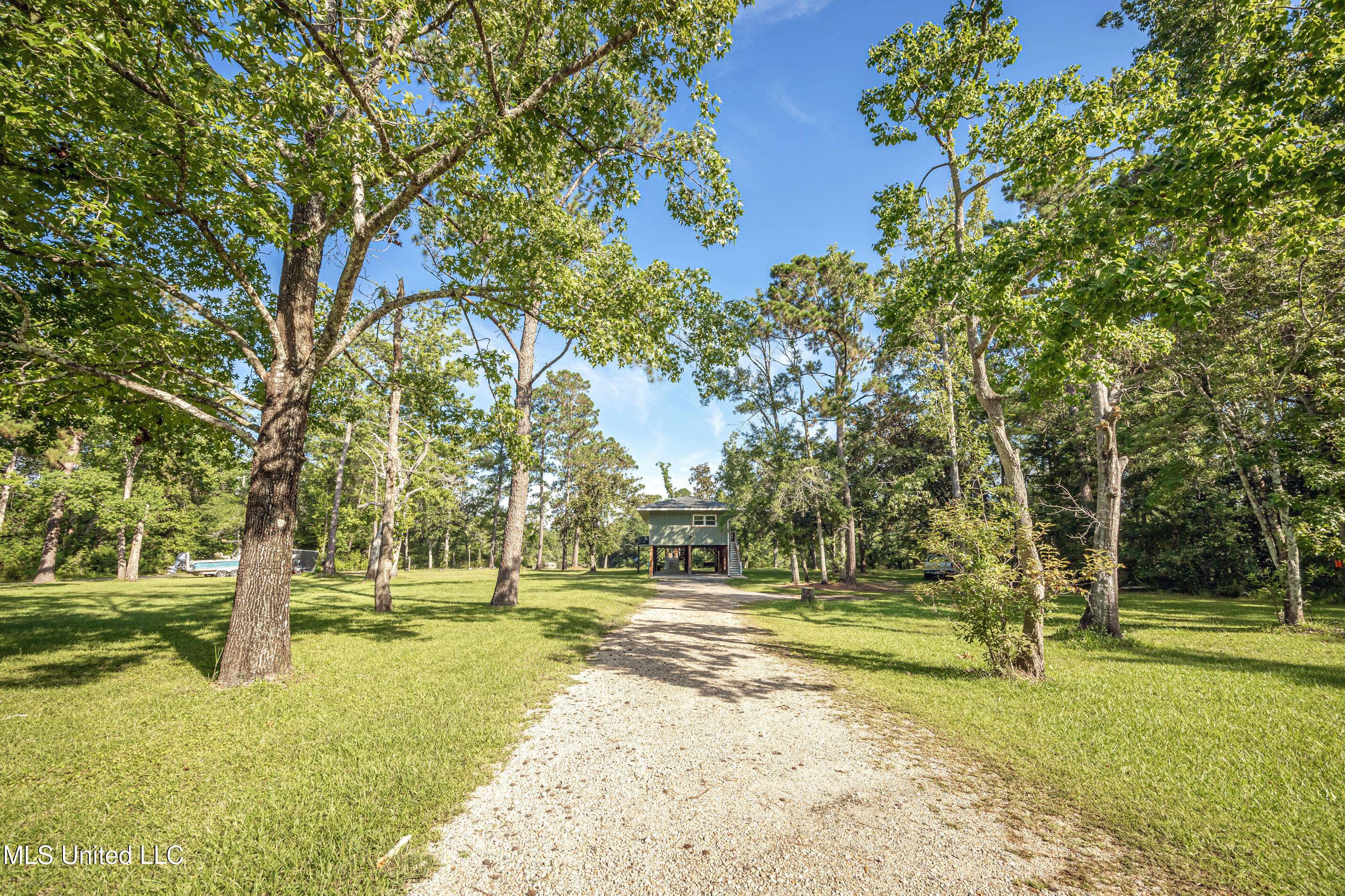 Biloxi, MS 39532,10296 Road 252
