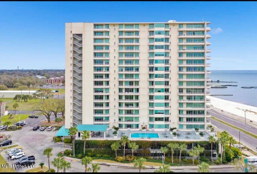 Biloxi, MS 39531,2060 Beach Boulevard #1206