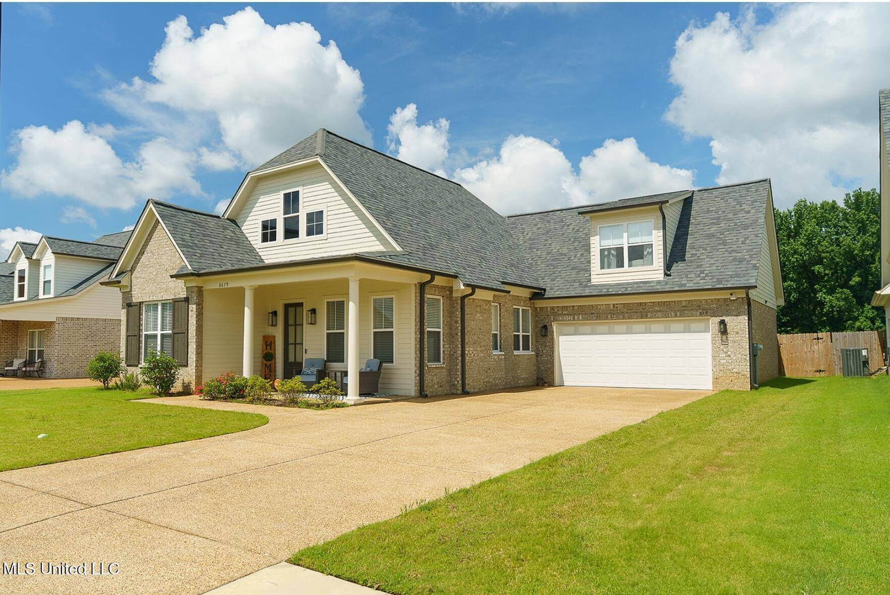 Southaven, MS 38672,6679 Belltower Place