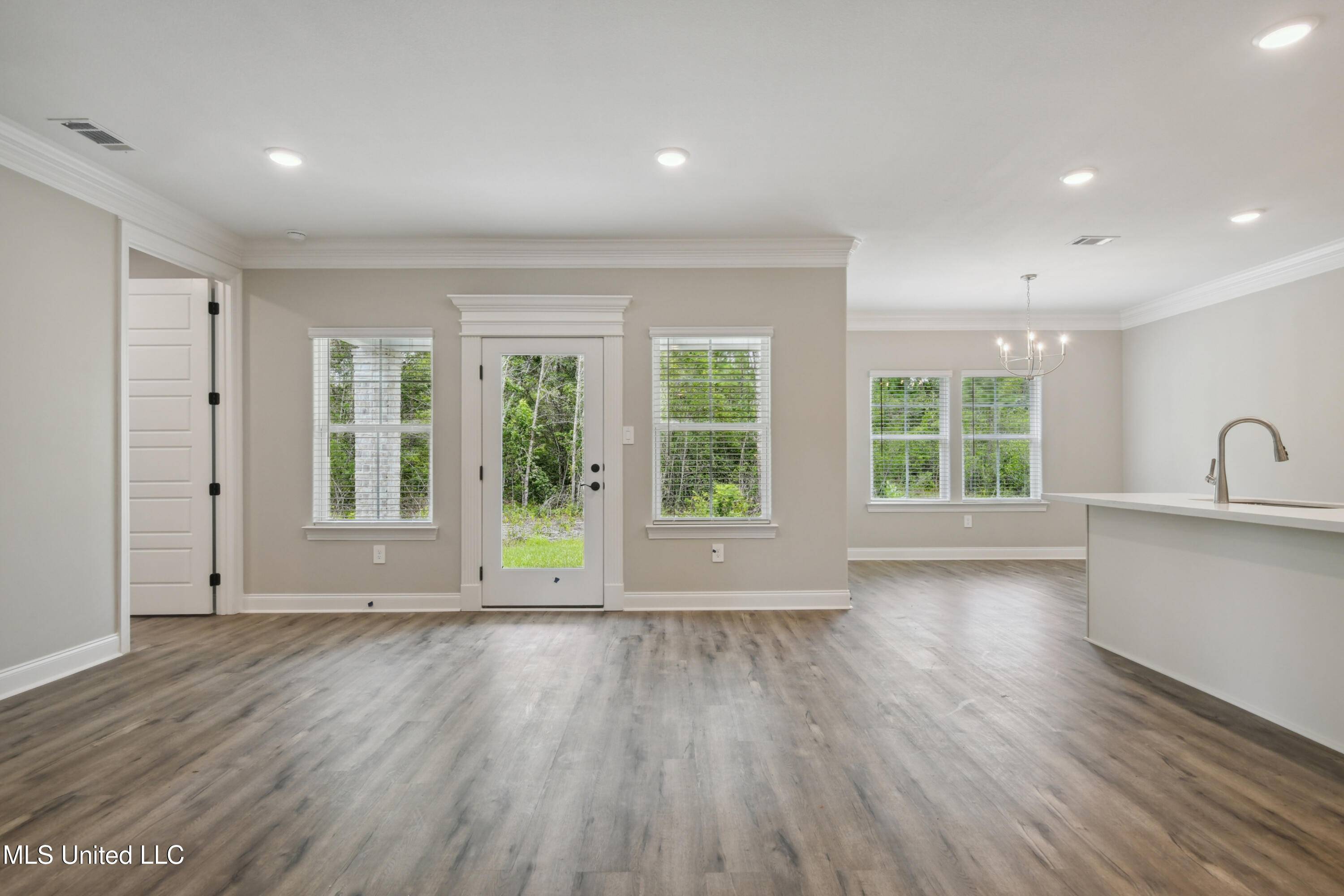 Biloxi, MS 39532,7970 Deerberry Court
