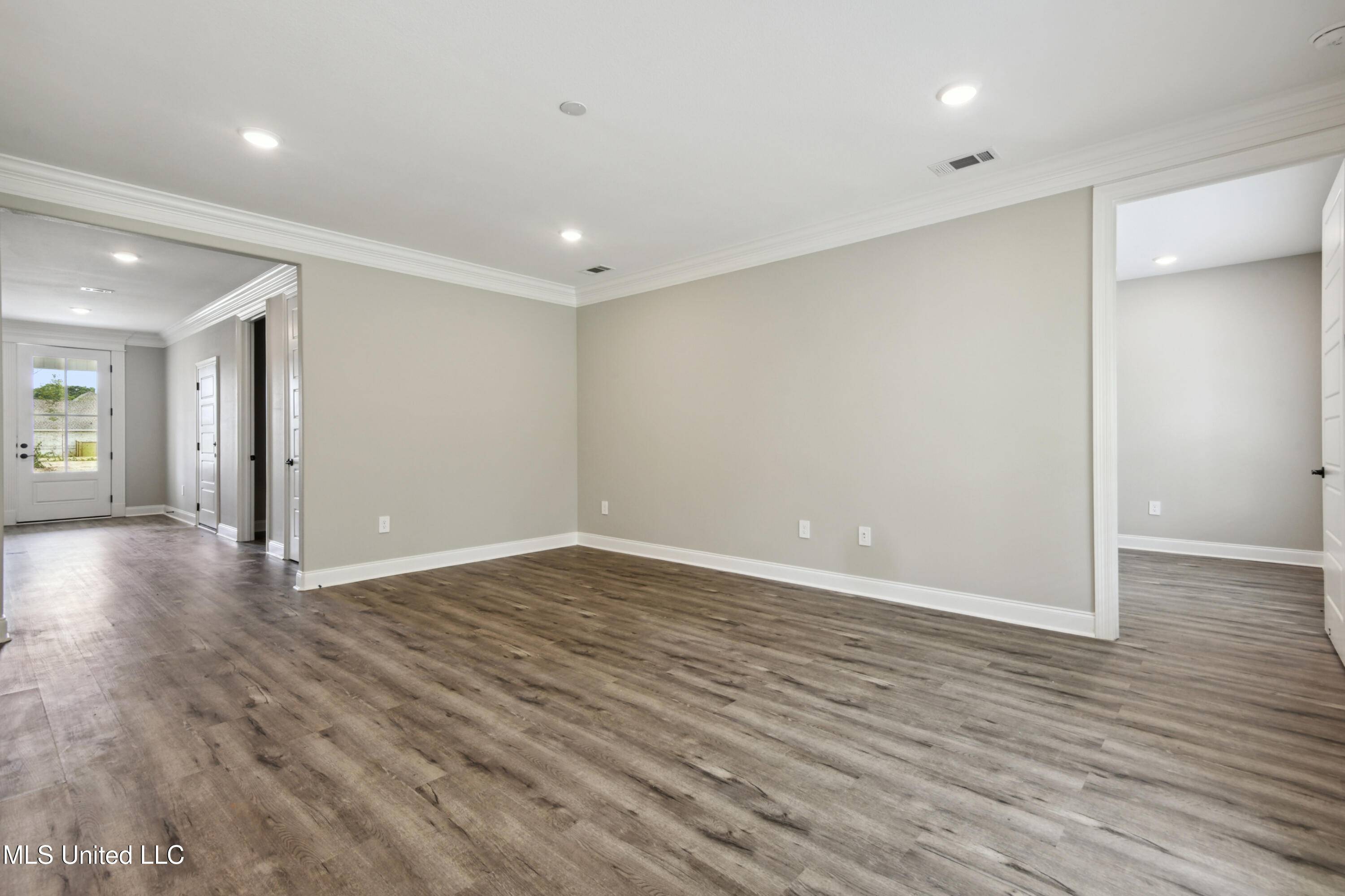 Biloxi, MS 39532,7970 Deerberry Court