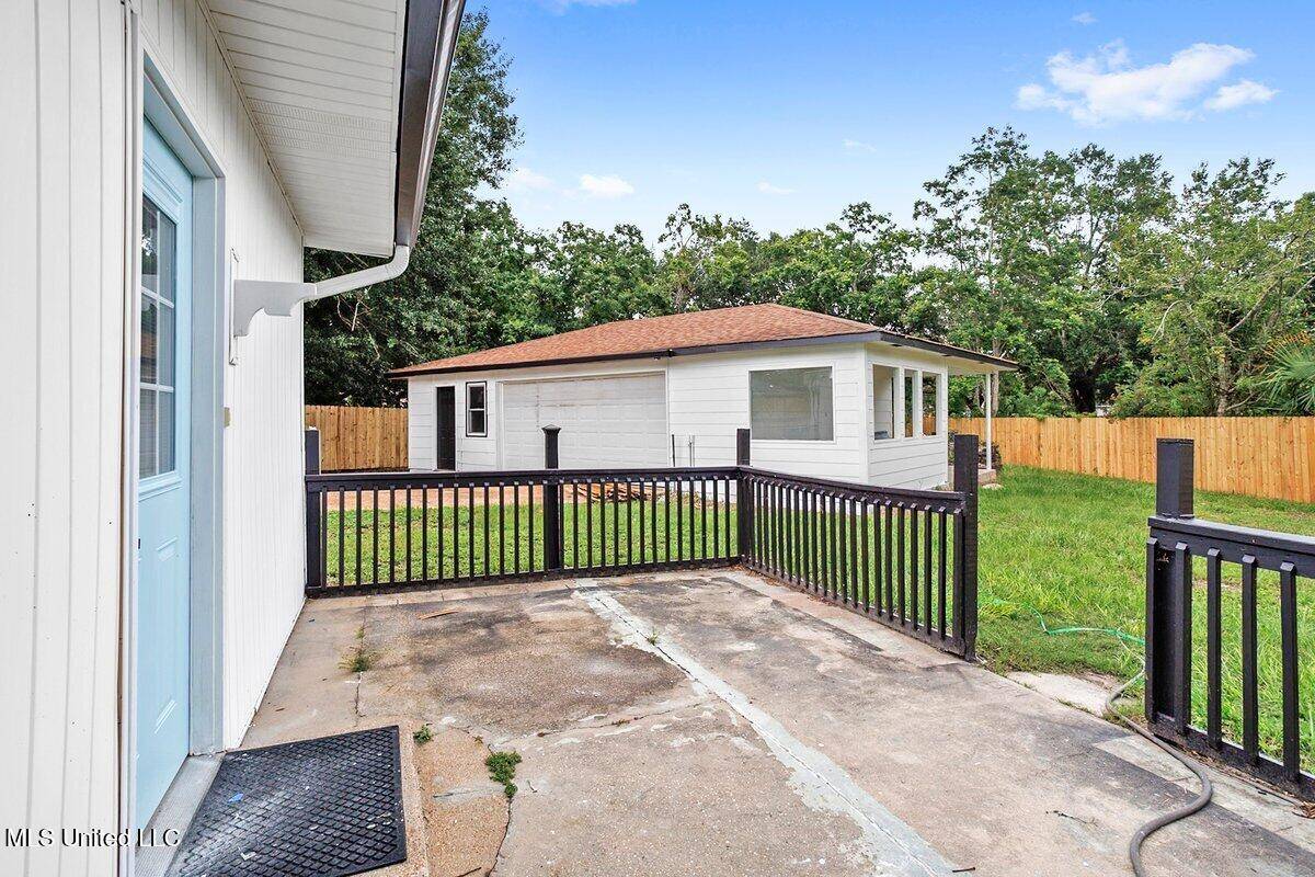 Gulfport, MS 39507,2112 Rose Court