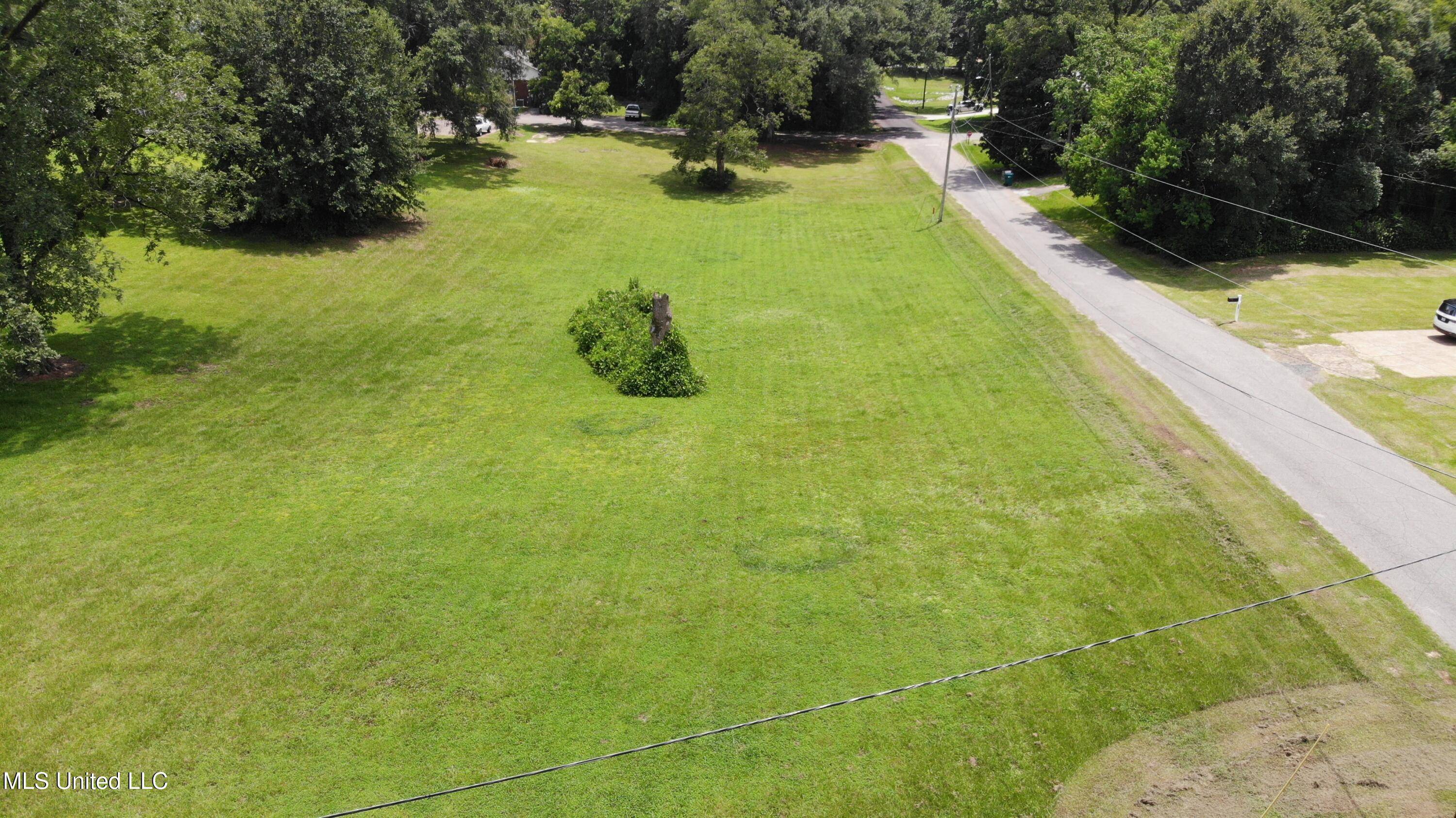 Wiggins, MS 39577,W College Avenue