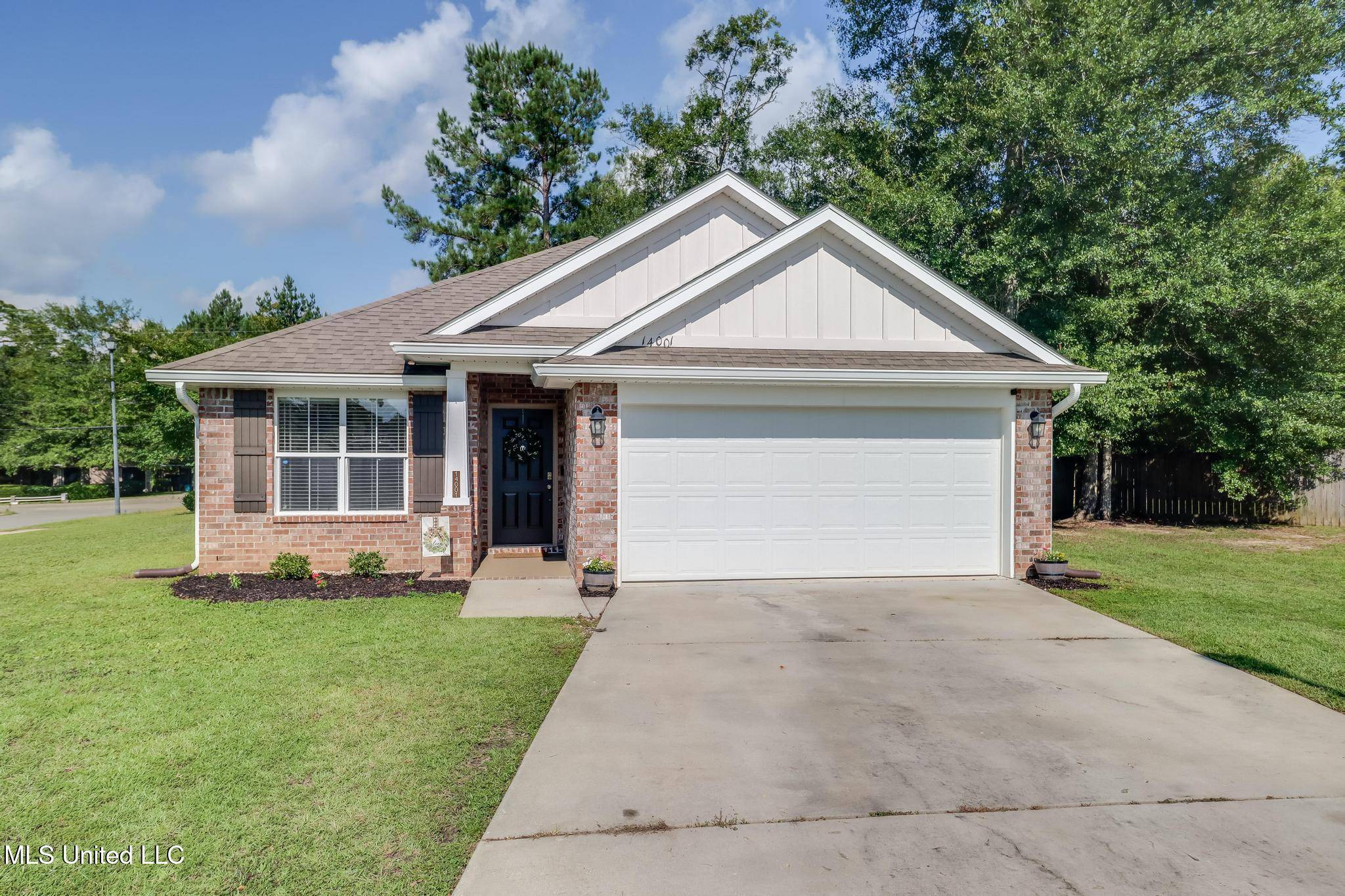 Gulfport, MS 39503,14001 Fox Hill Drive