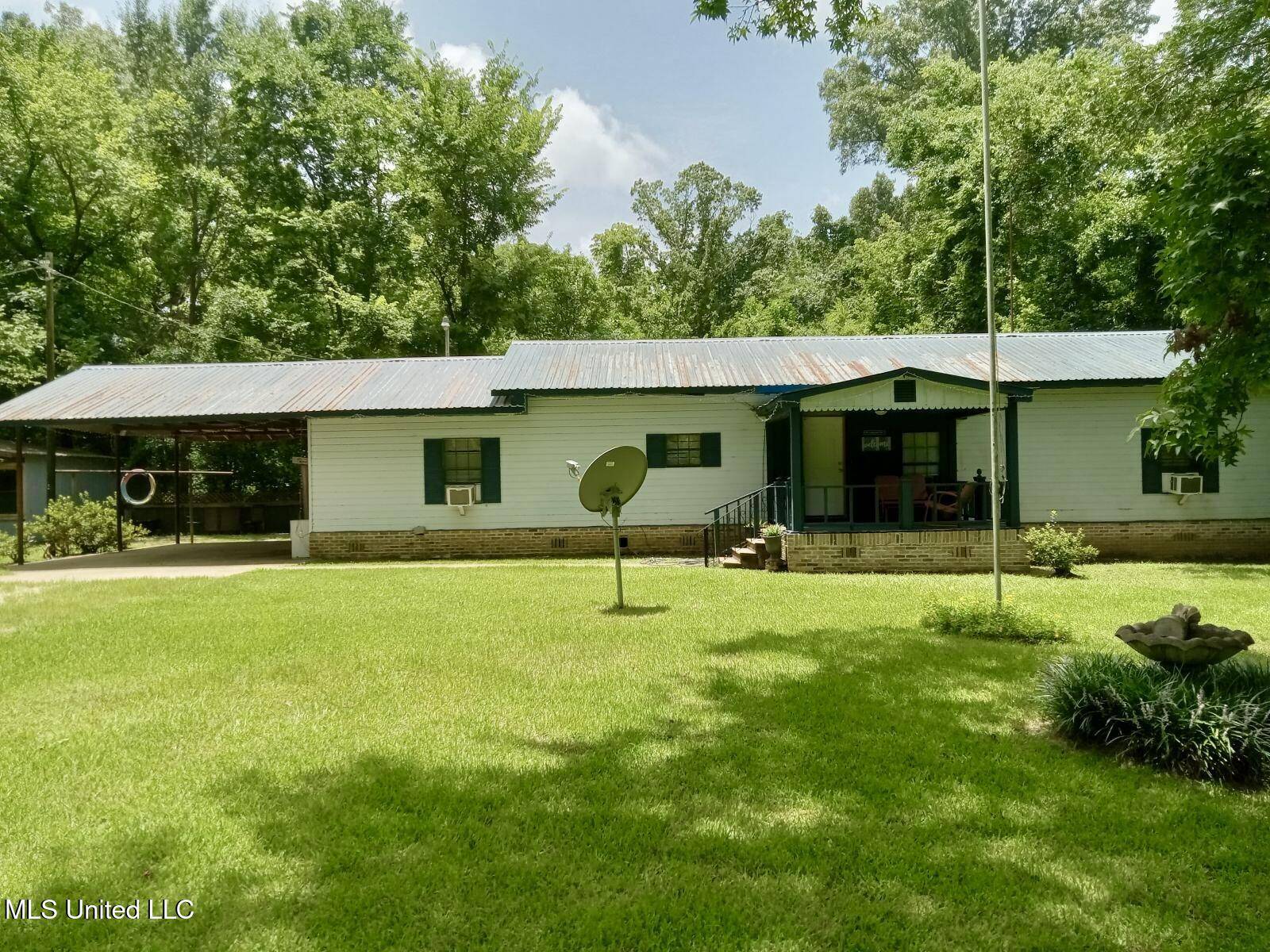 Natchez, MS 39120,564 Old Highway 84