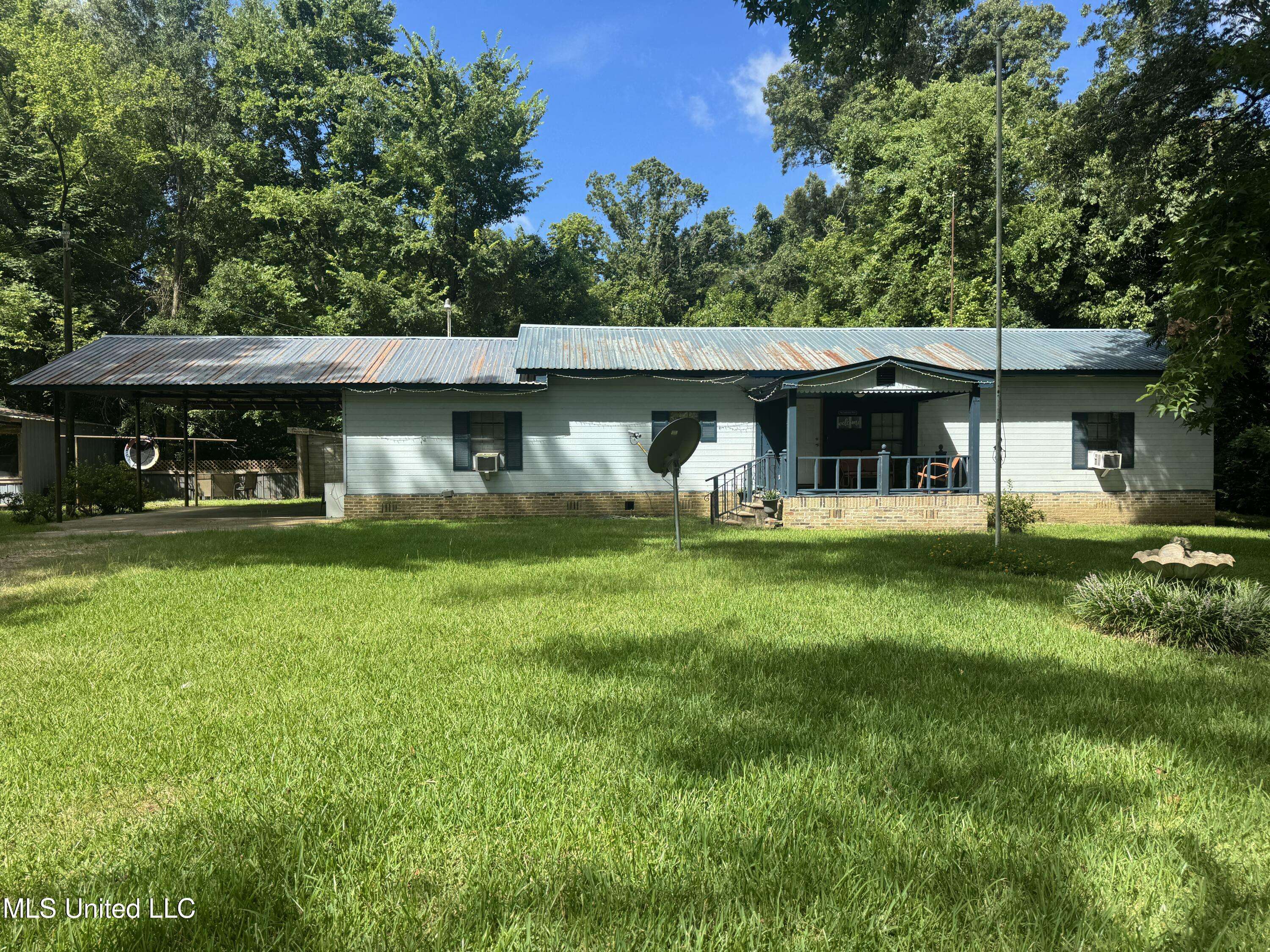 Natchez, MS 39120,564 Old Highway 84