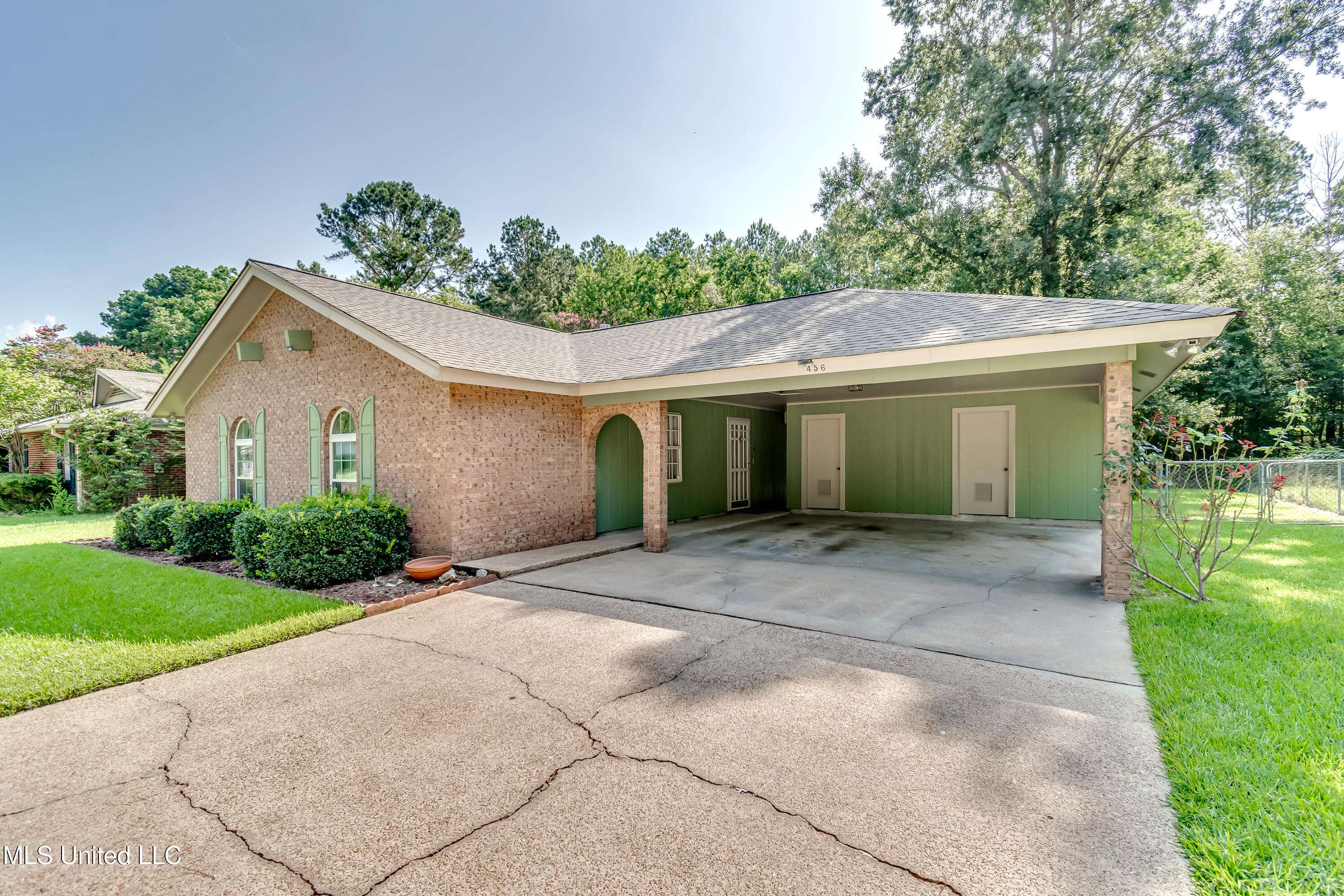 Madison, MS 39110,456 Longwood Trail