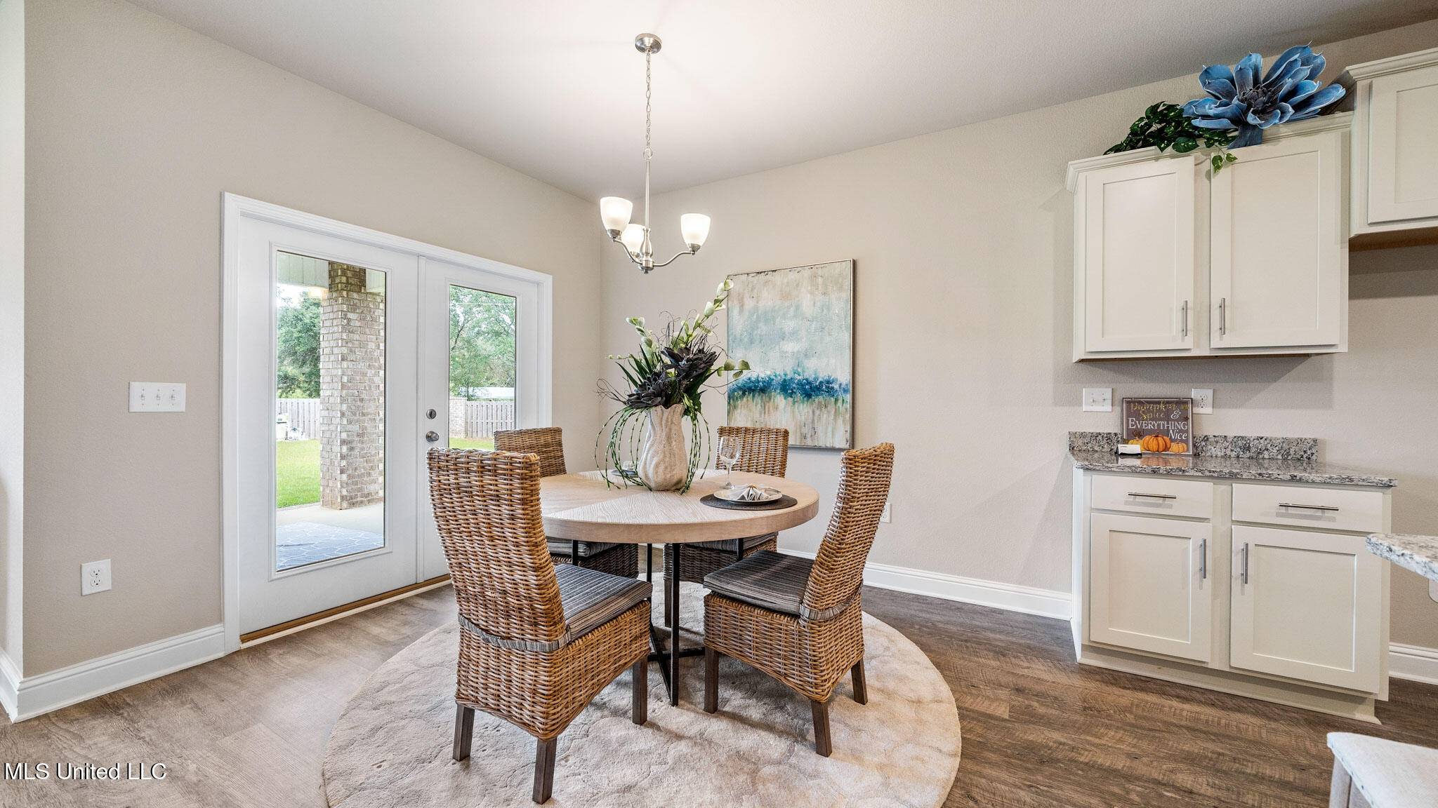 Byhalia, MS 38611,5 Pickwick Place
