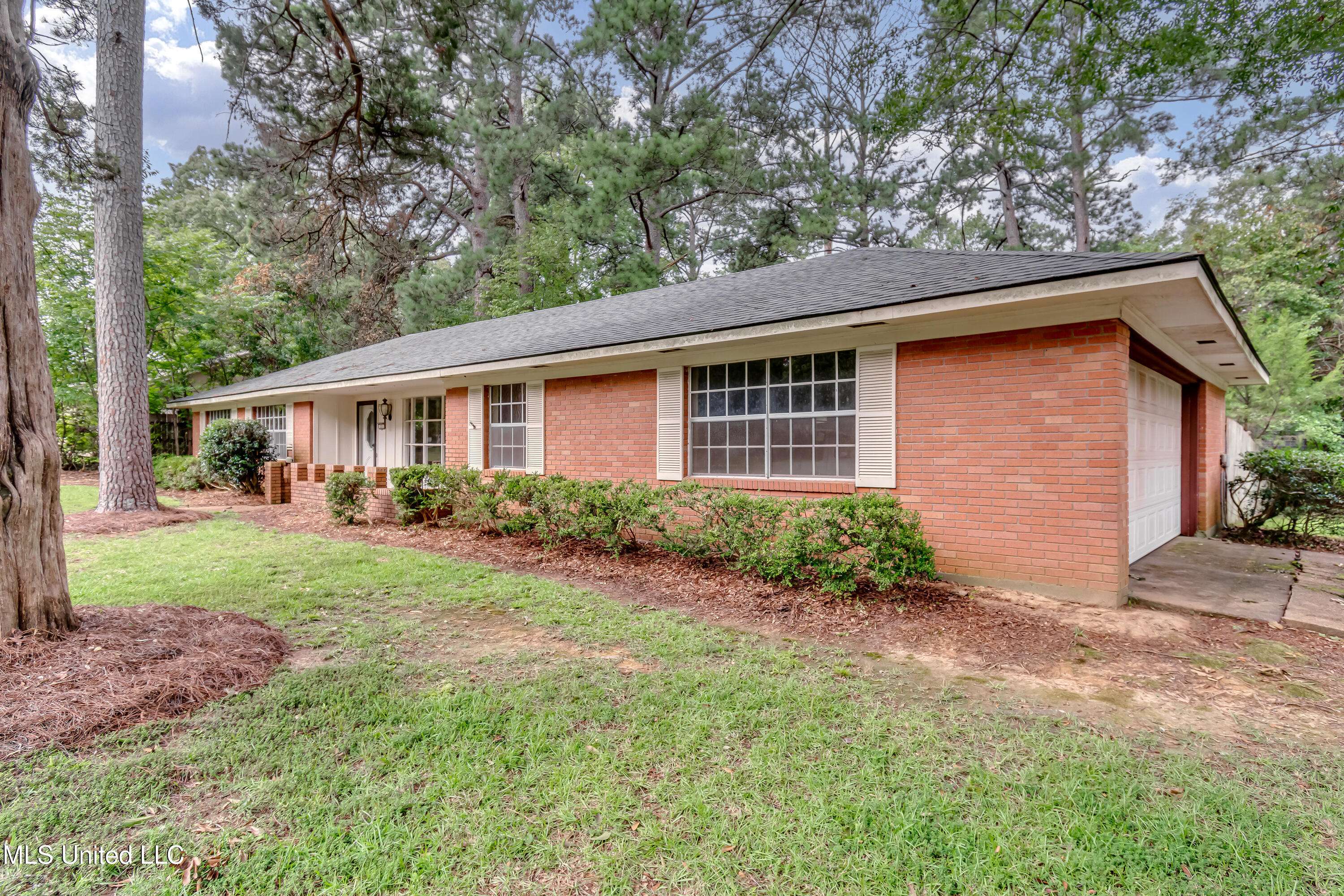Brandon, MS 39042,33 Pebble Hill Drive