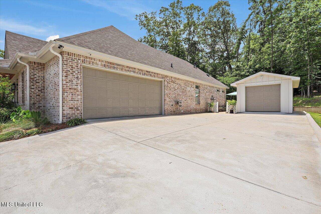 Madison, MS 39110,435 Cheyenne Lane