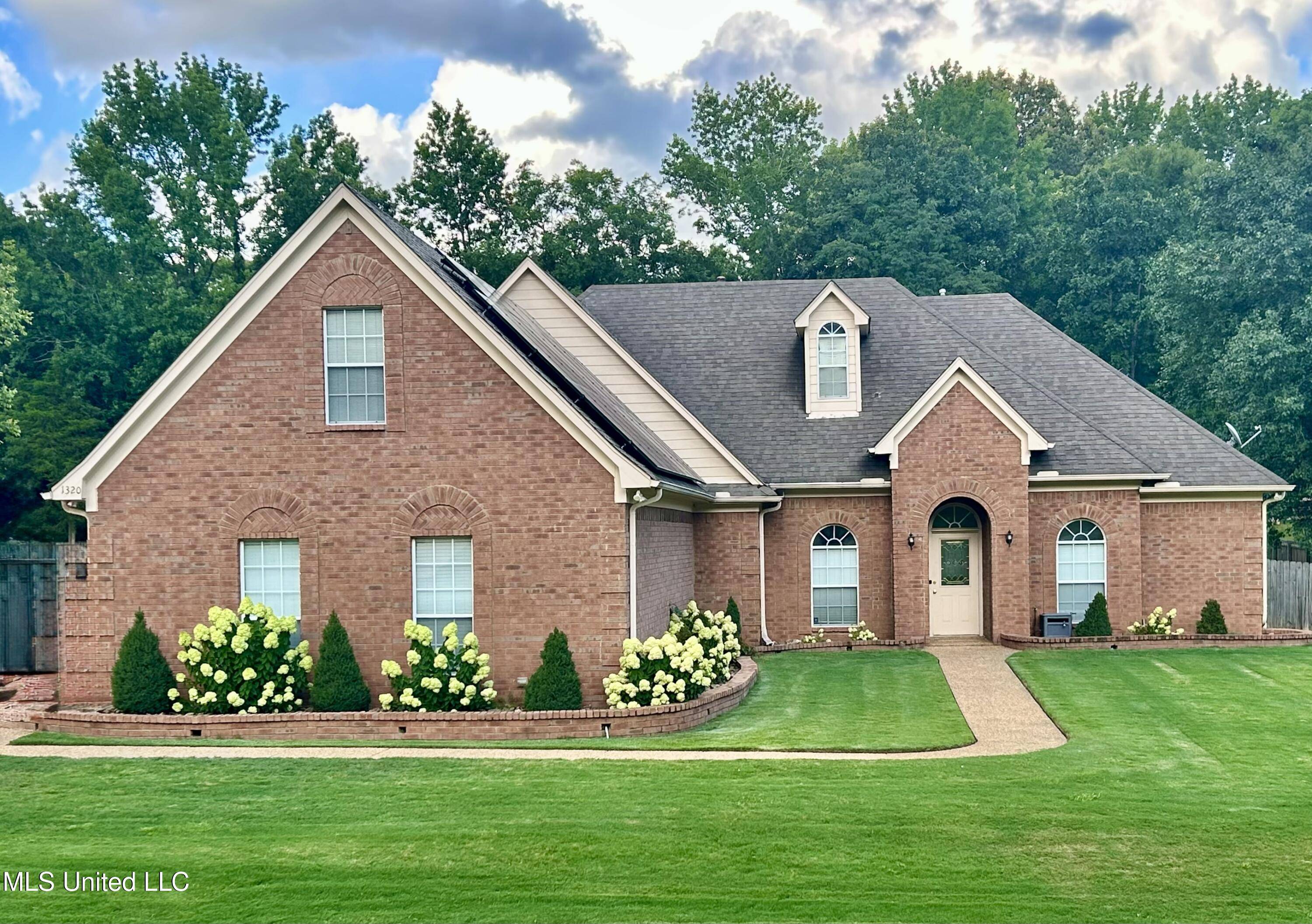 Nesbit, MS 38651,1320 Dogwood Hollow Drive