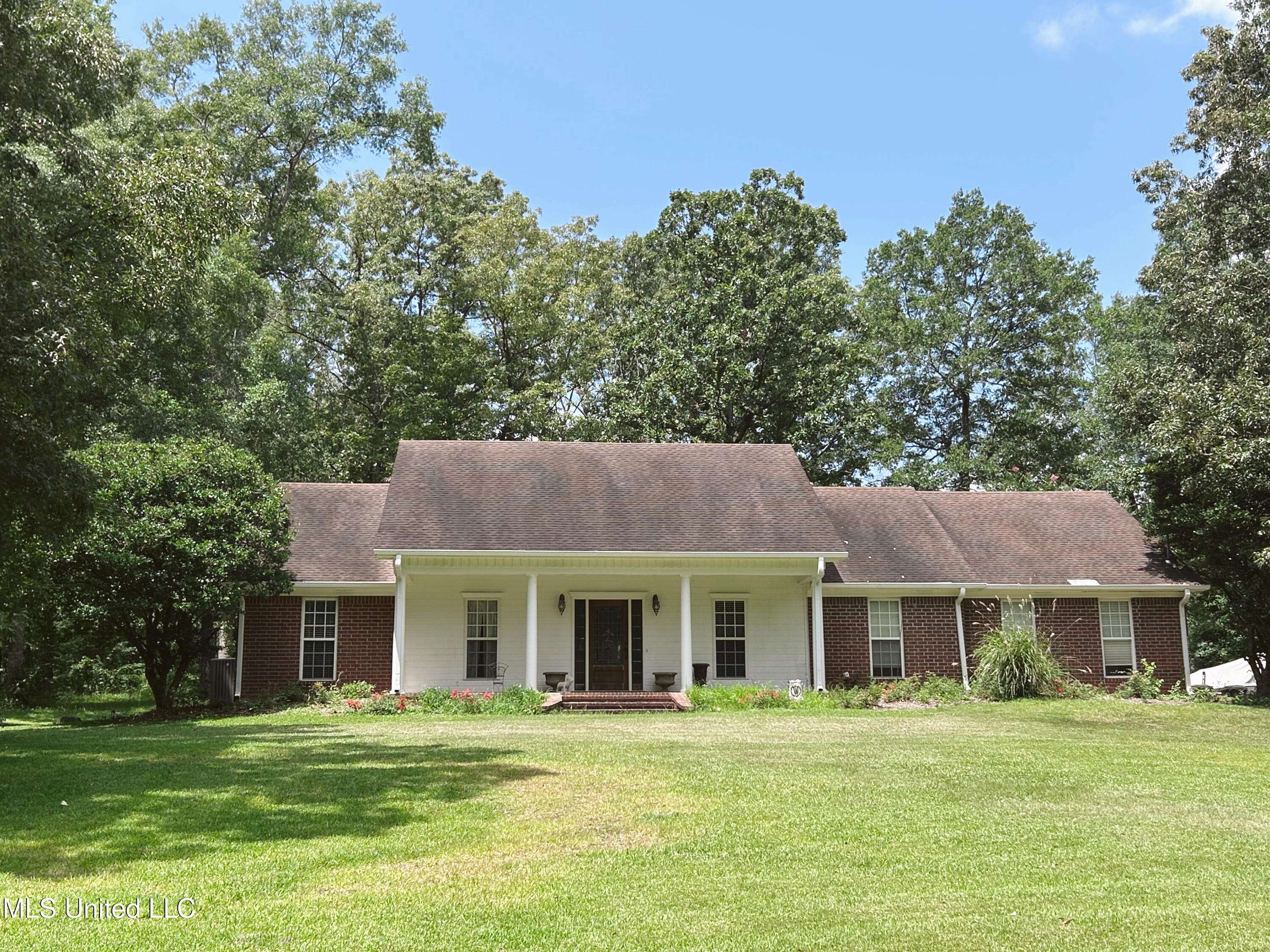 Pearl, MS 39208,224 W Petros Road