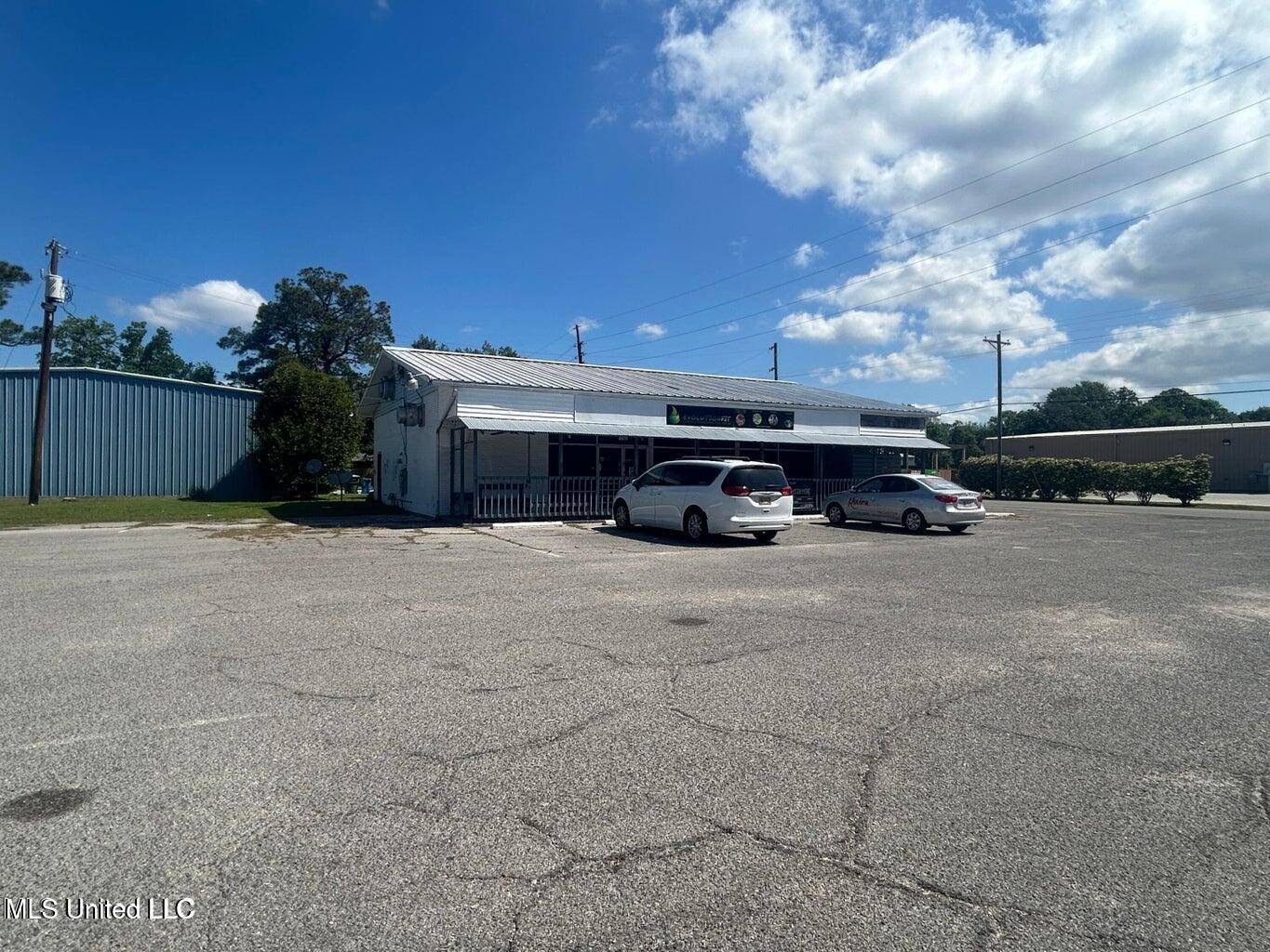 Pascagoula, MS 39581,3011 Ingalls Avenue