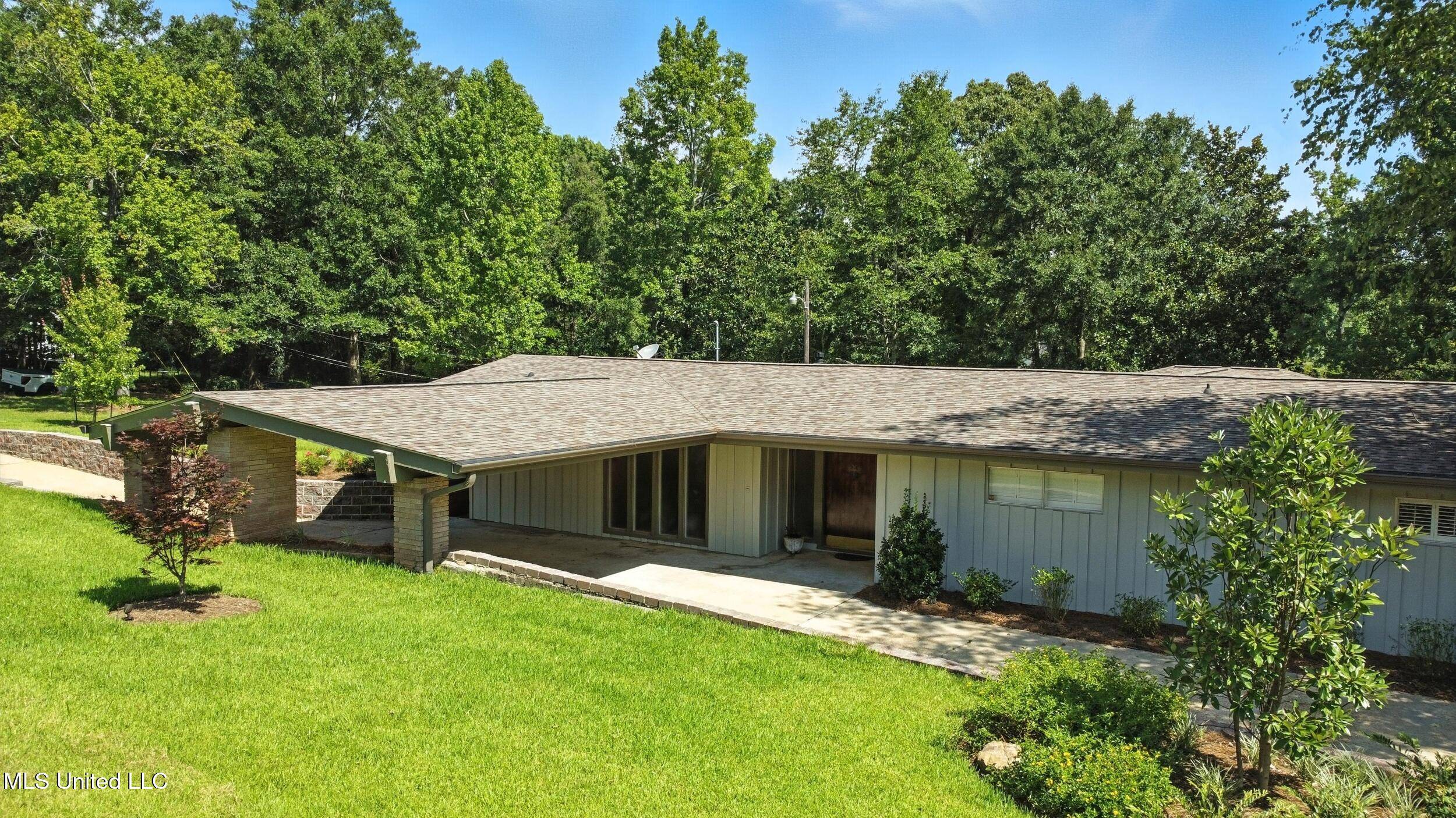 Wiggins, MS 39577,611 W Second Avenue