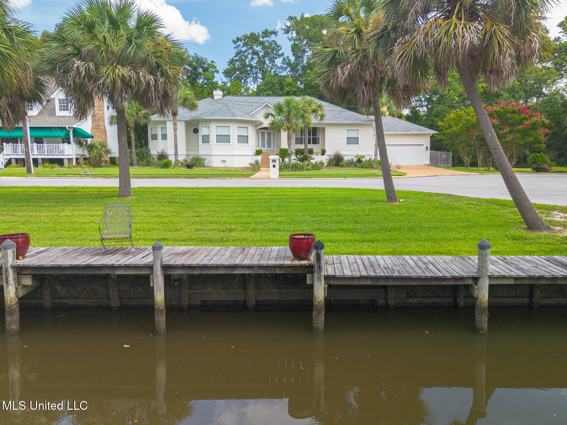Gulfport, MS 39507,416 N Caribe Place
