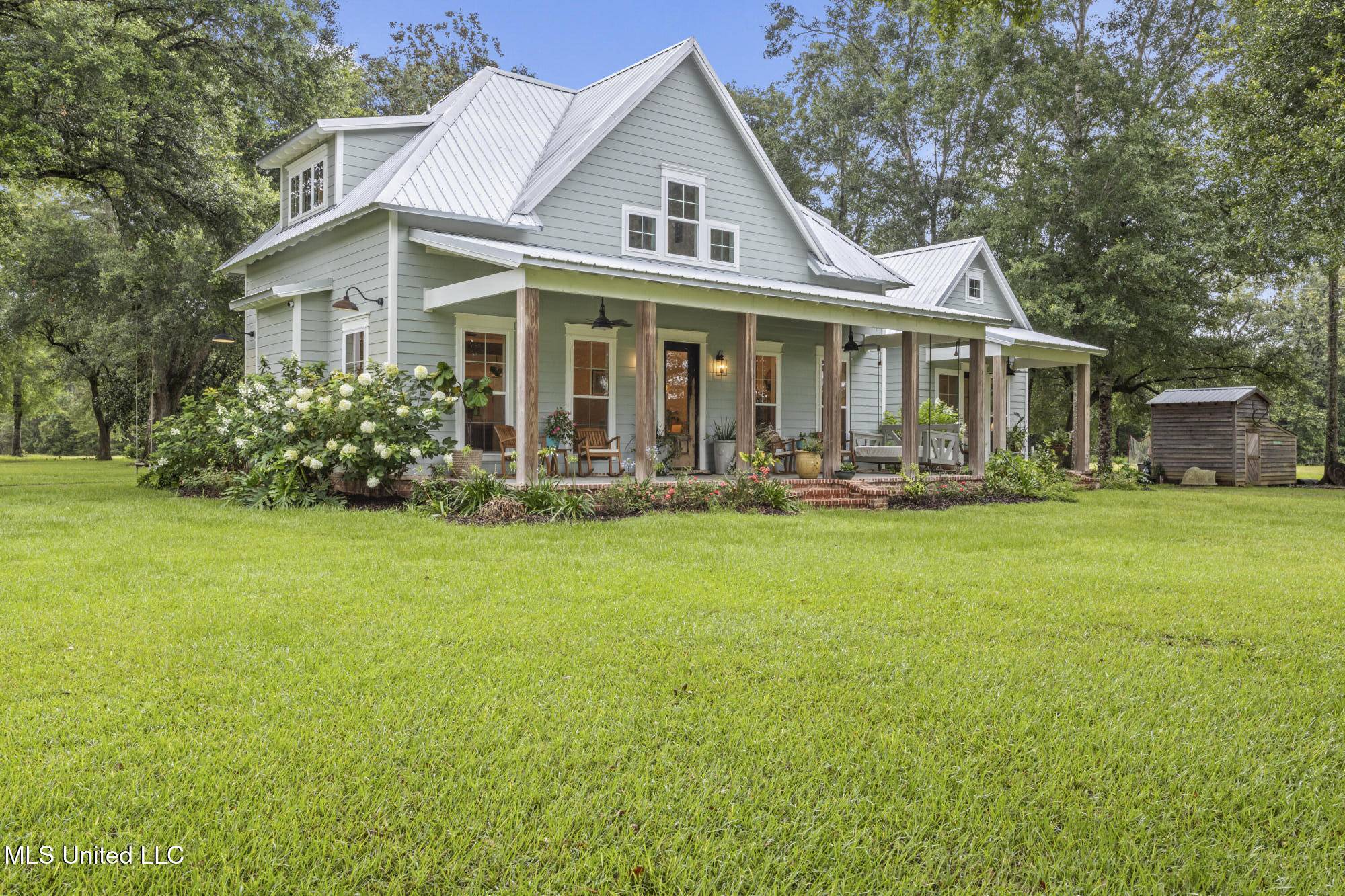 Vancleave, MS 39565,10000 Cherokee Rose Road