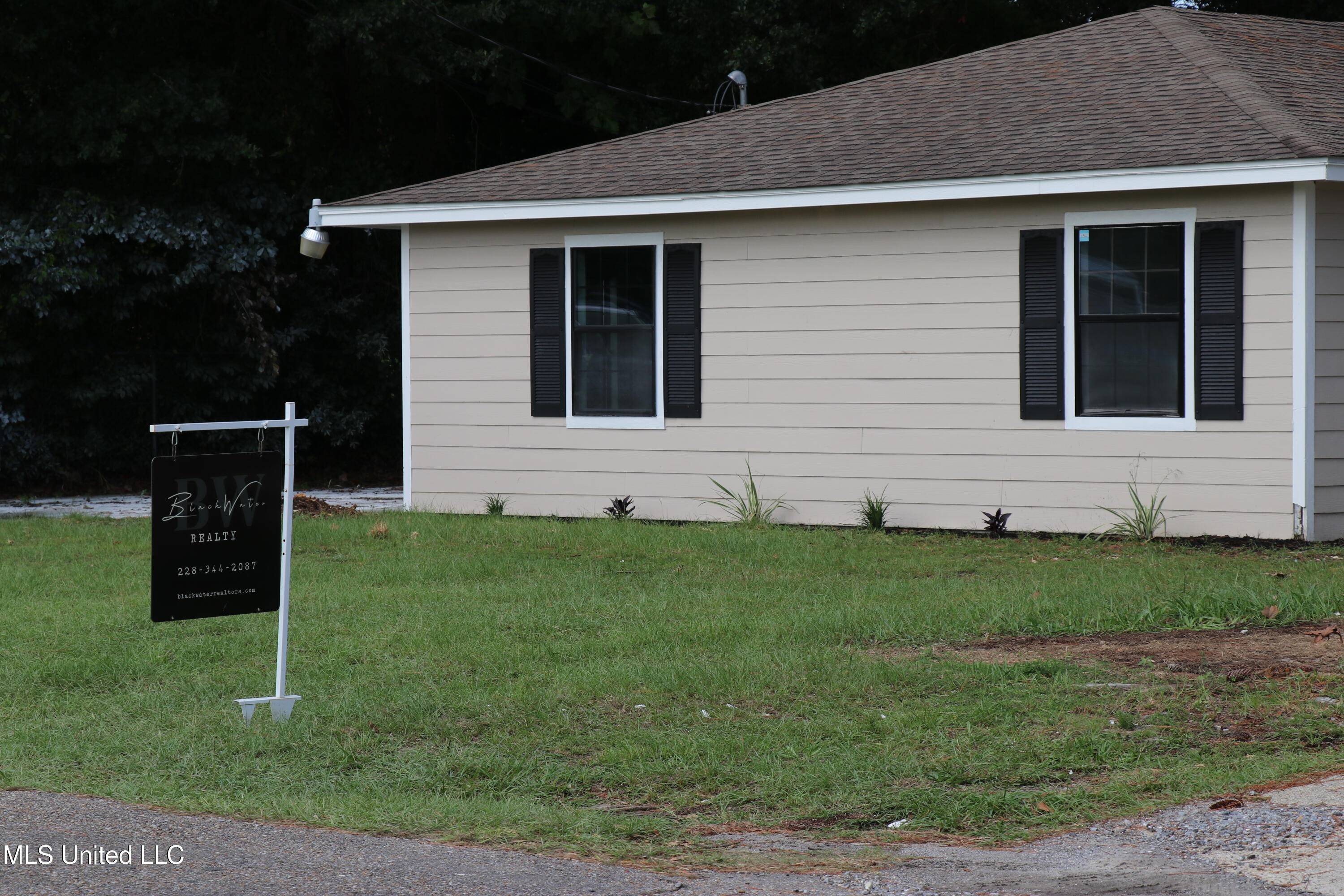 Gulfport, MS 39507,554556 Loposser Avenue