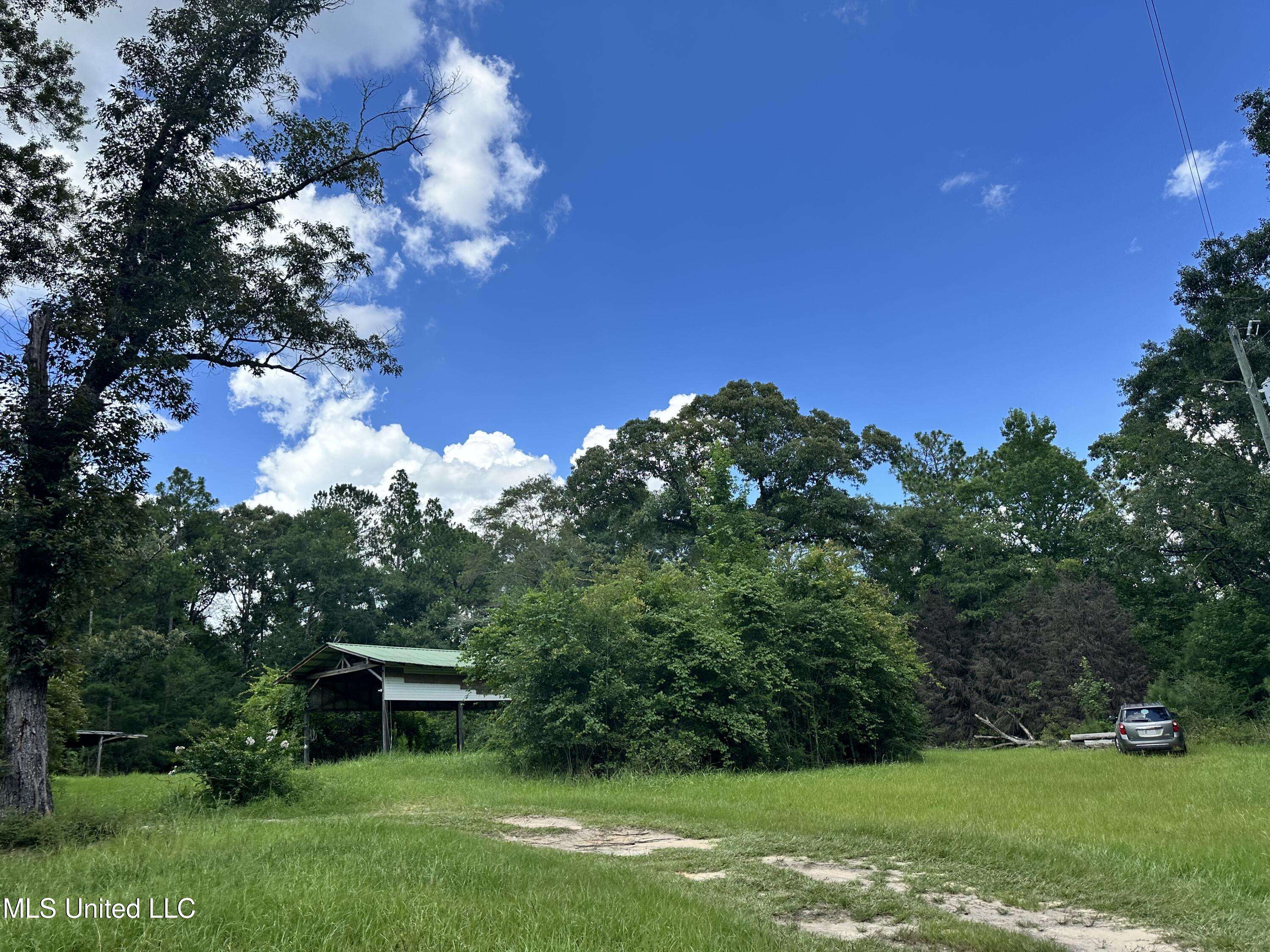 Lucedale, MS 39452,122 Hunter Lane