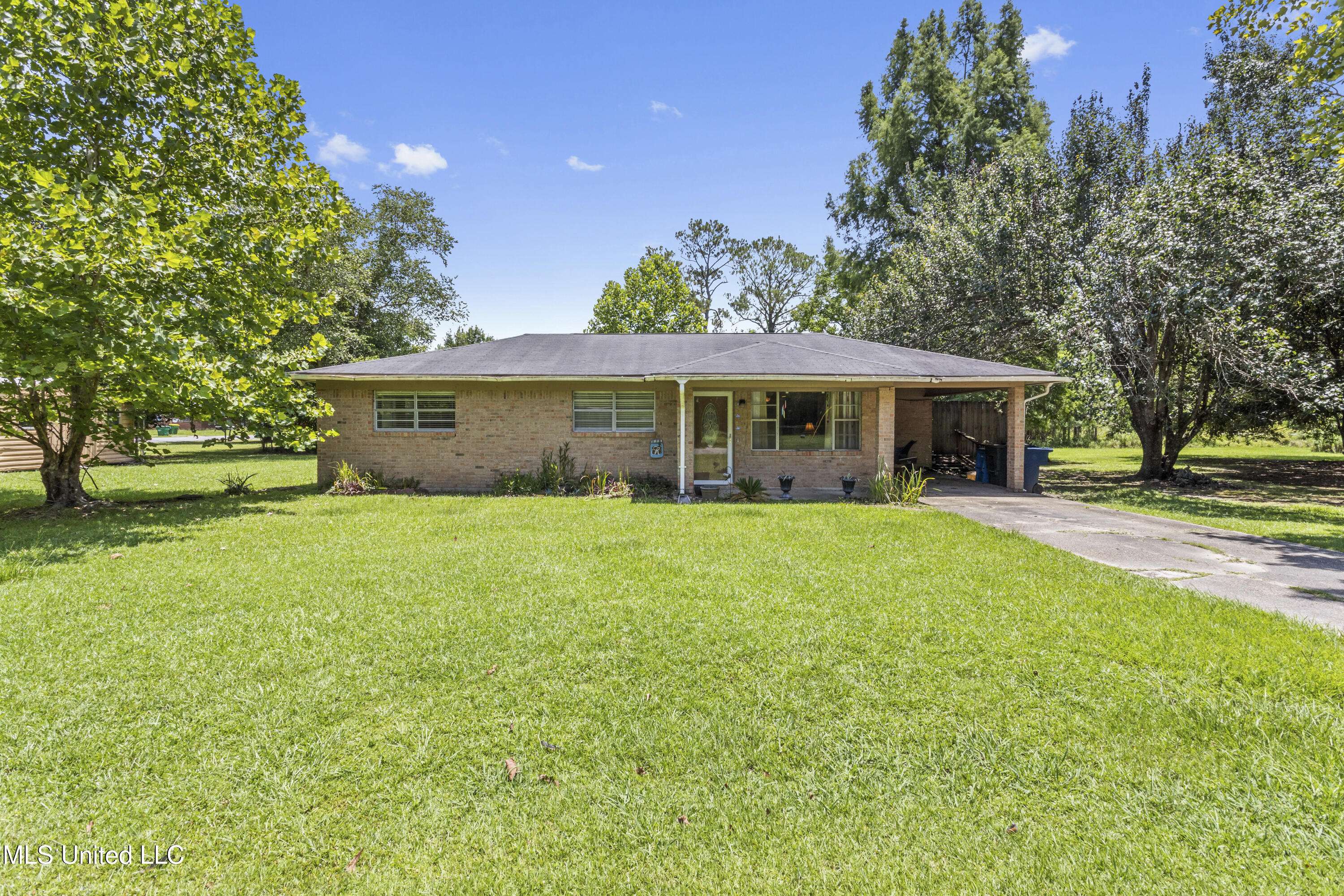 Moss Point, MS 39562,9120 Tammy Lane