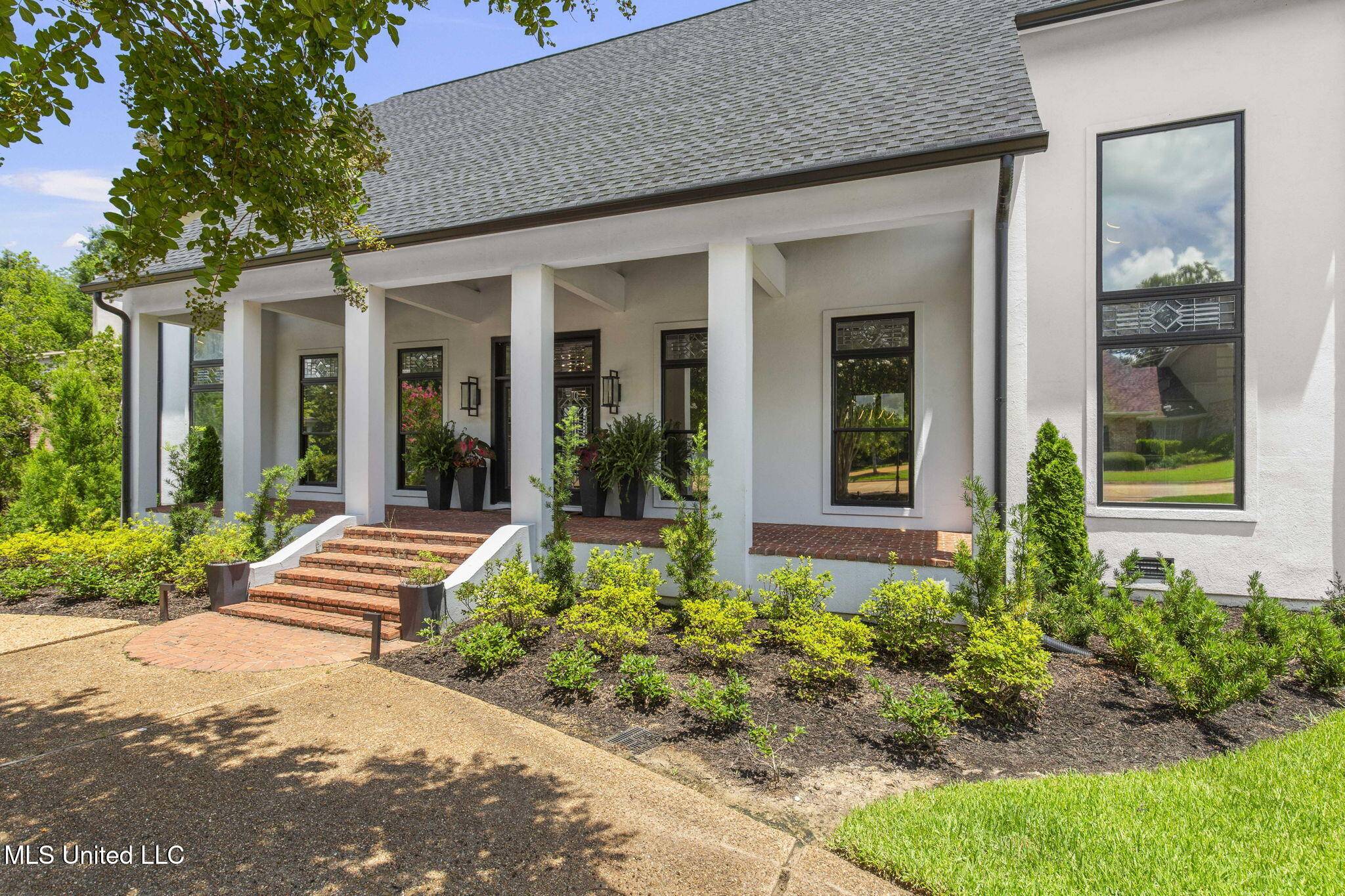 Jackson, MS 39211,9 Glen Eagles Drive