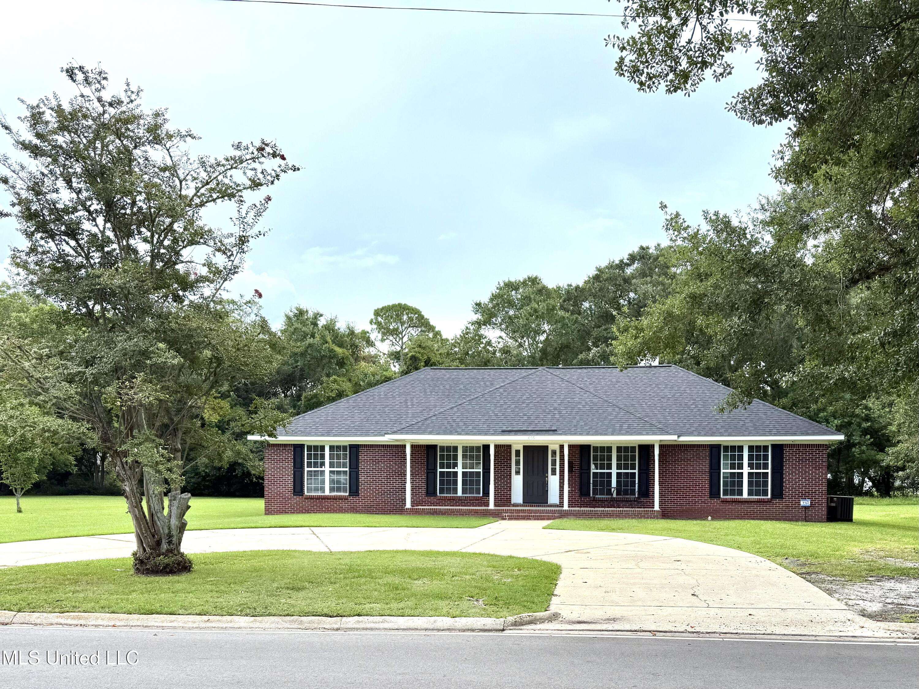 Pascagoula, MS 39567,1006 Belair Street