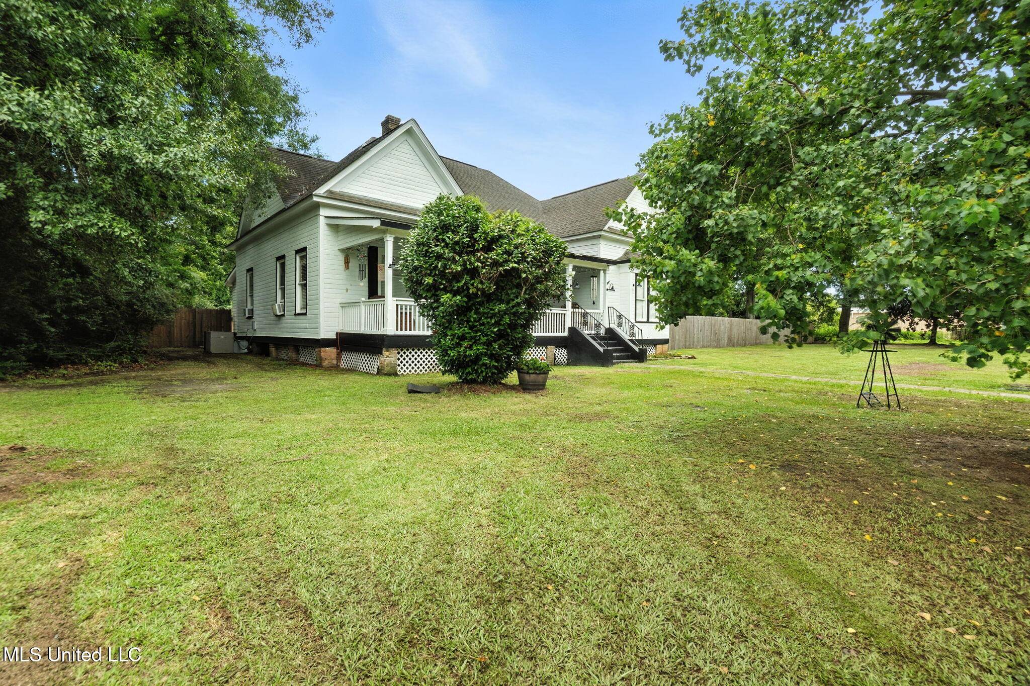 Carriere, MS 39426,1025 Old Highway 11