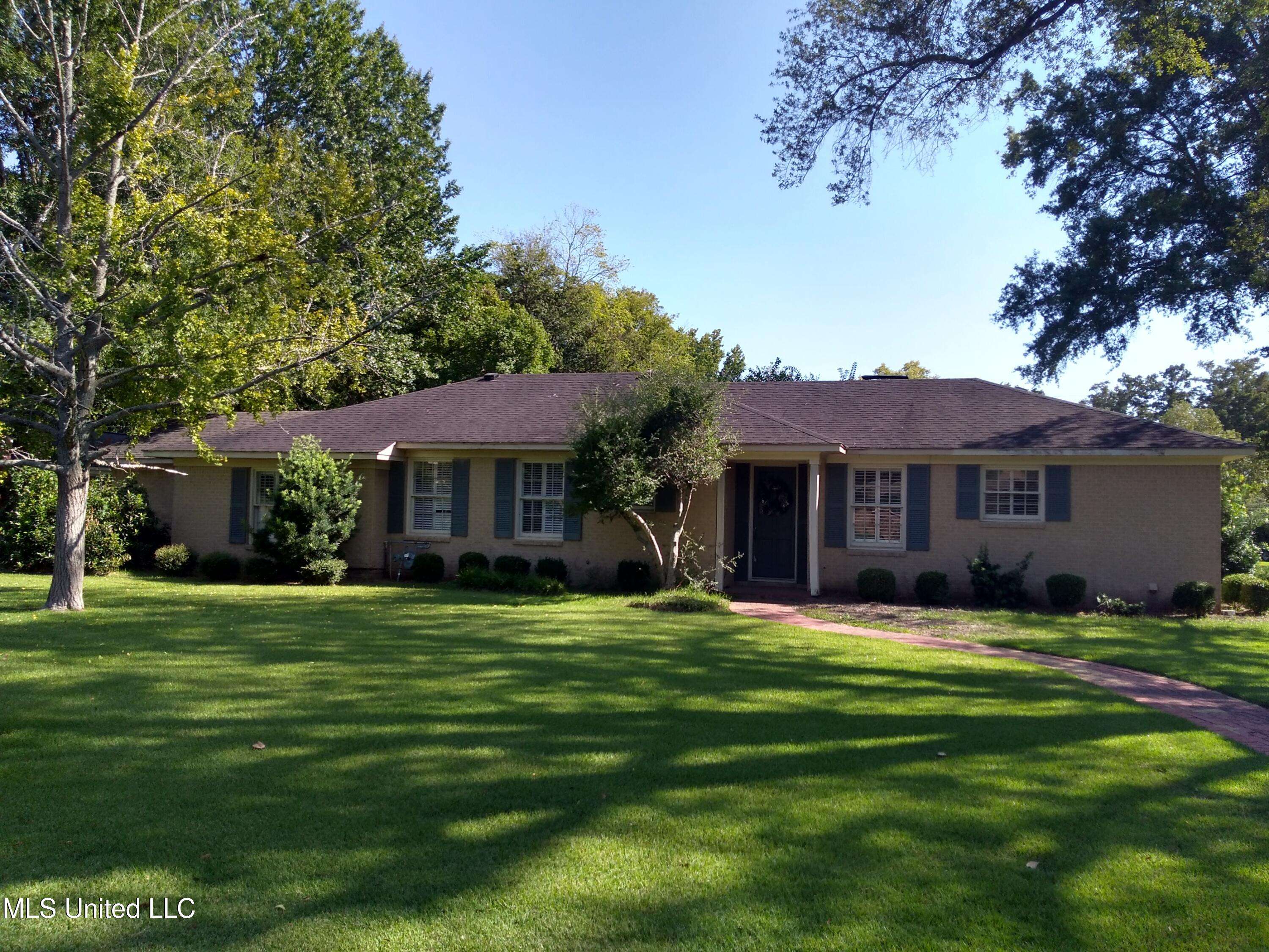 Indianola, MS 38751,602 Magnolia Drive