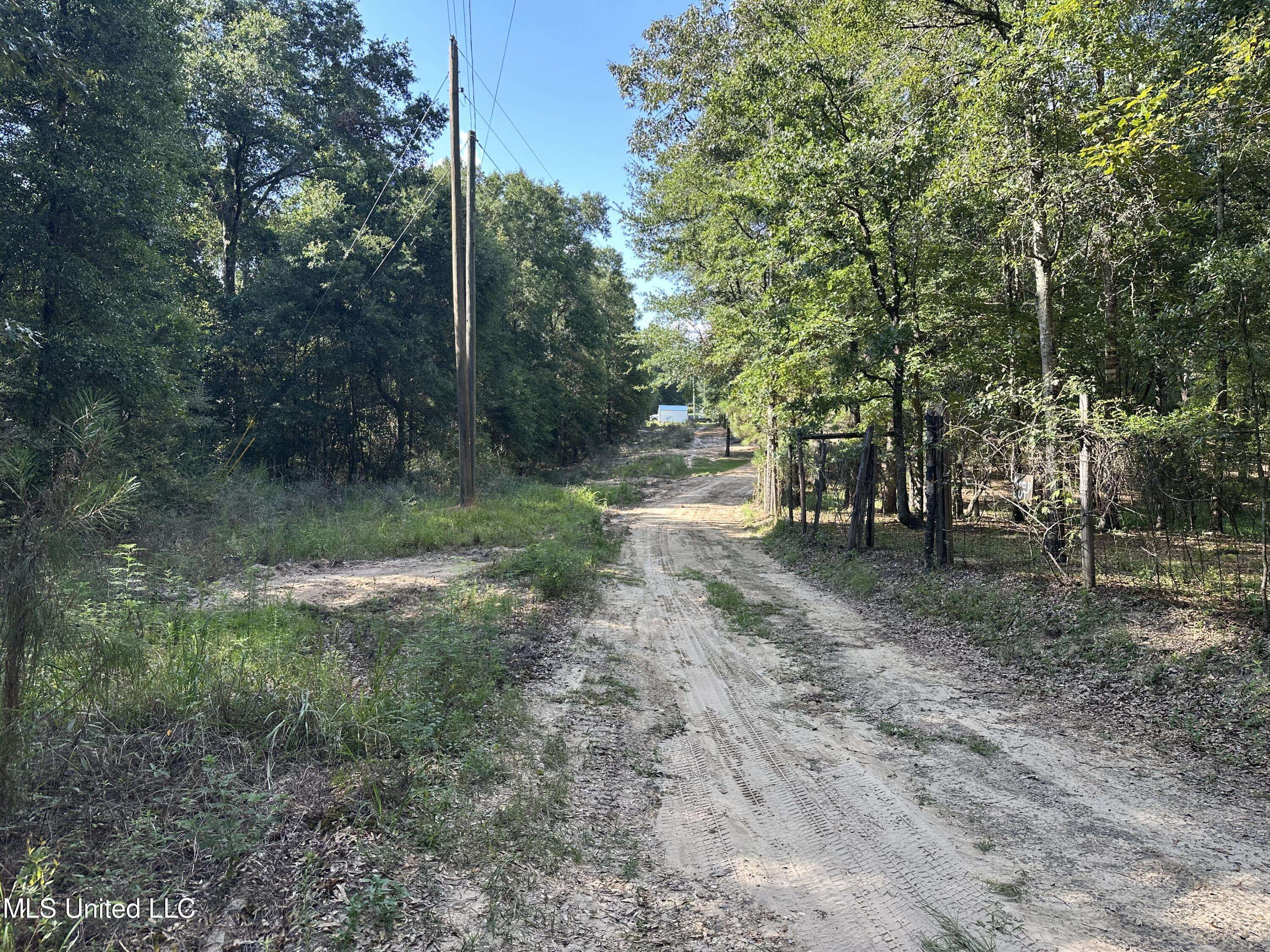 Lumberton, MS 39455,Lazy B Road