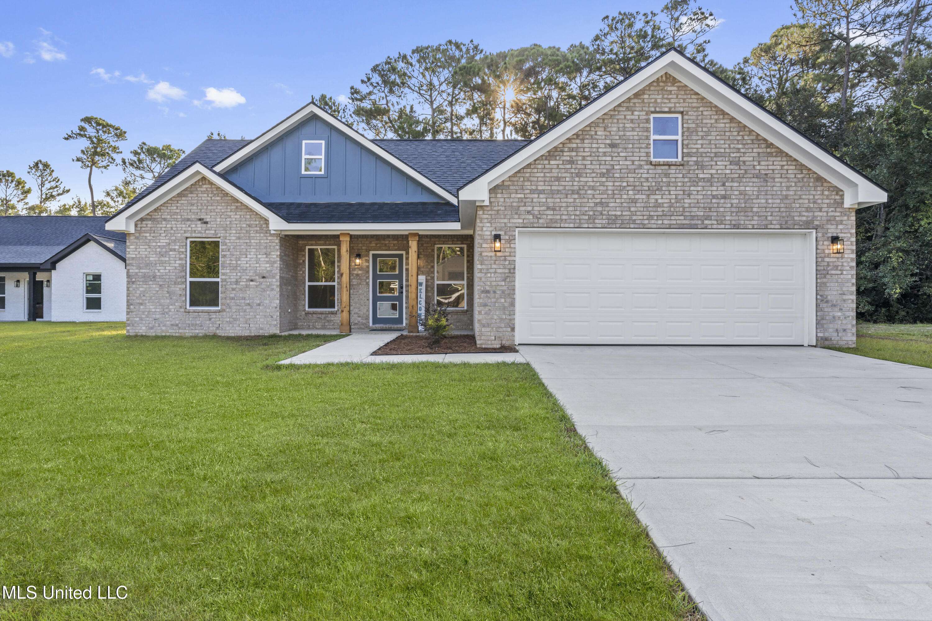Gautier, MS 39553,1788 Granhurst Street