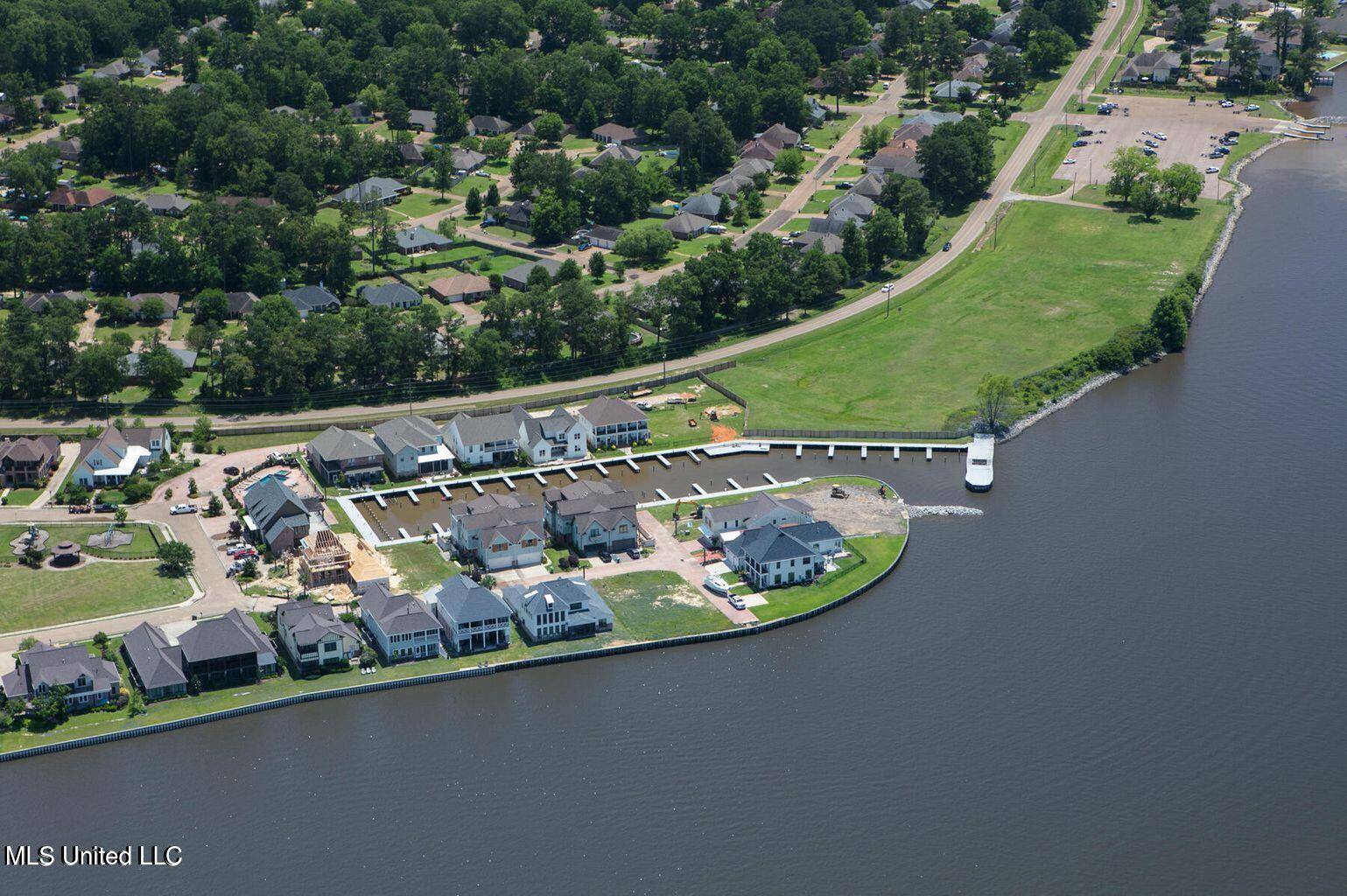 Brandon, MS 39047,194 Arbor View