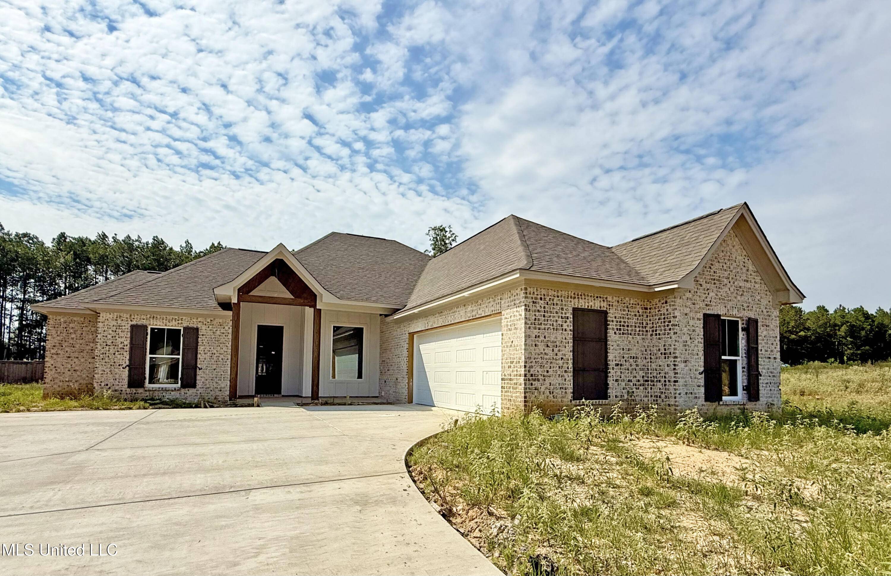 Florence, MS 39073,215 Wethersfield Drive