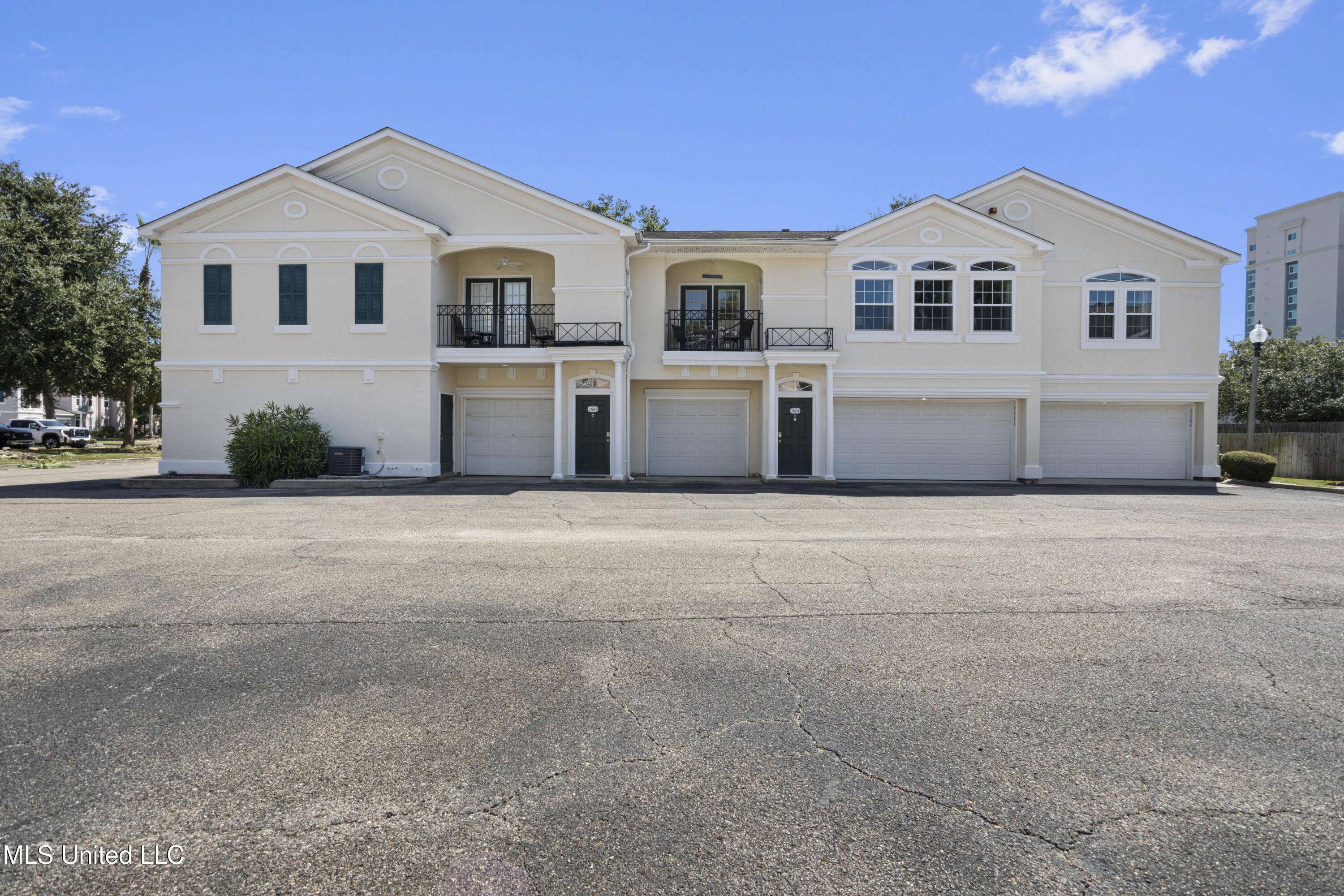 Gulfport, MS 39507,2252 Beach Drive ##2604