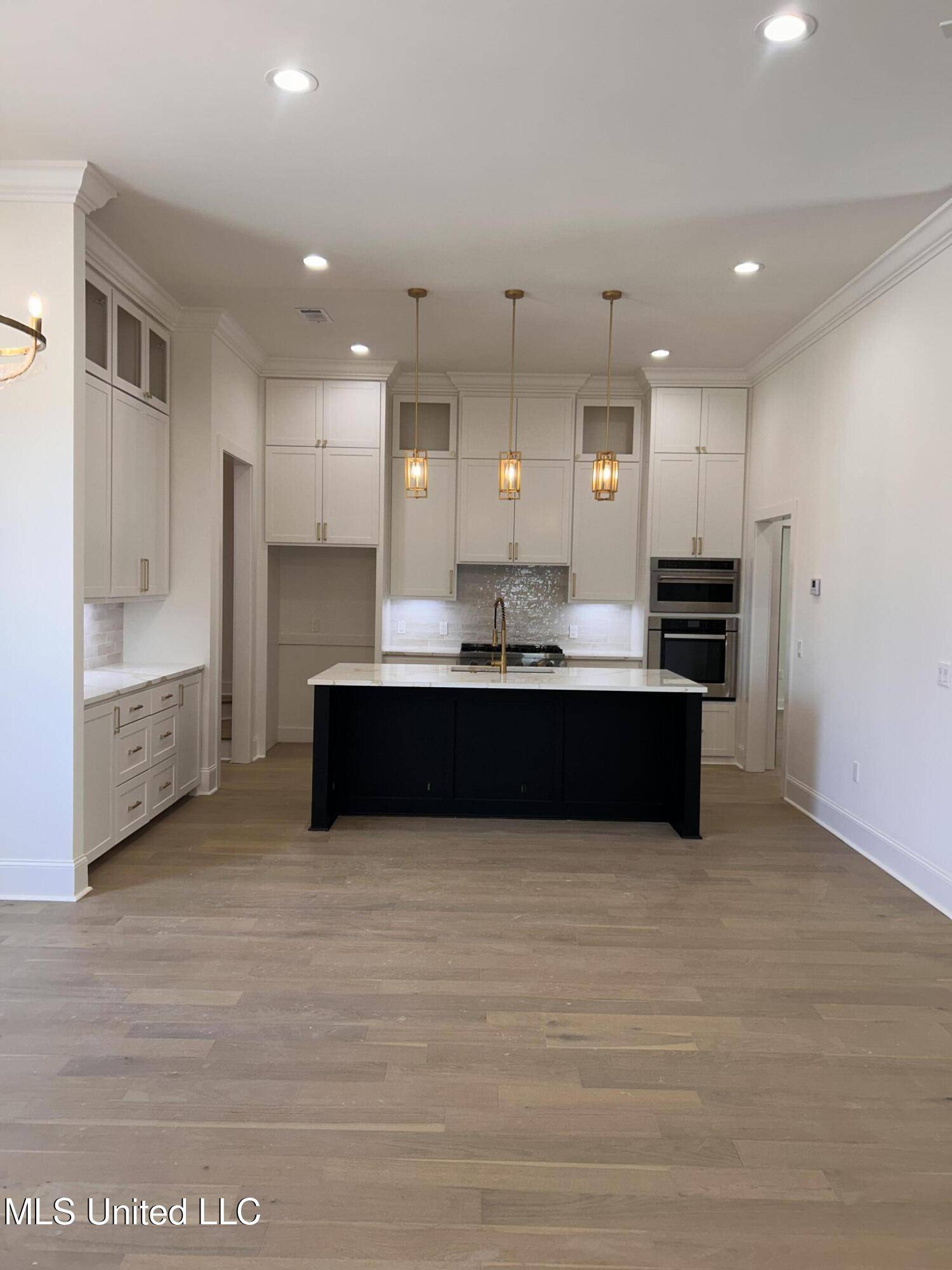 Canton, MS 39046,176 Sweetbriar Circle