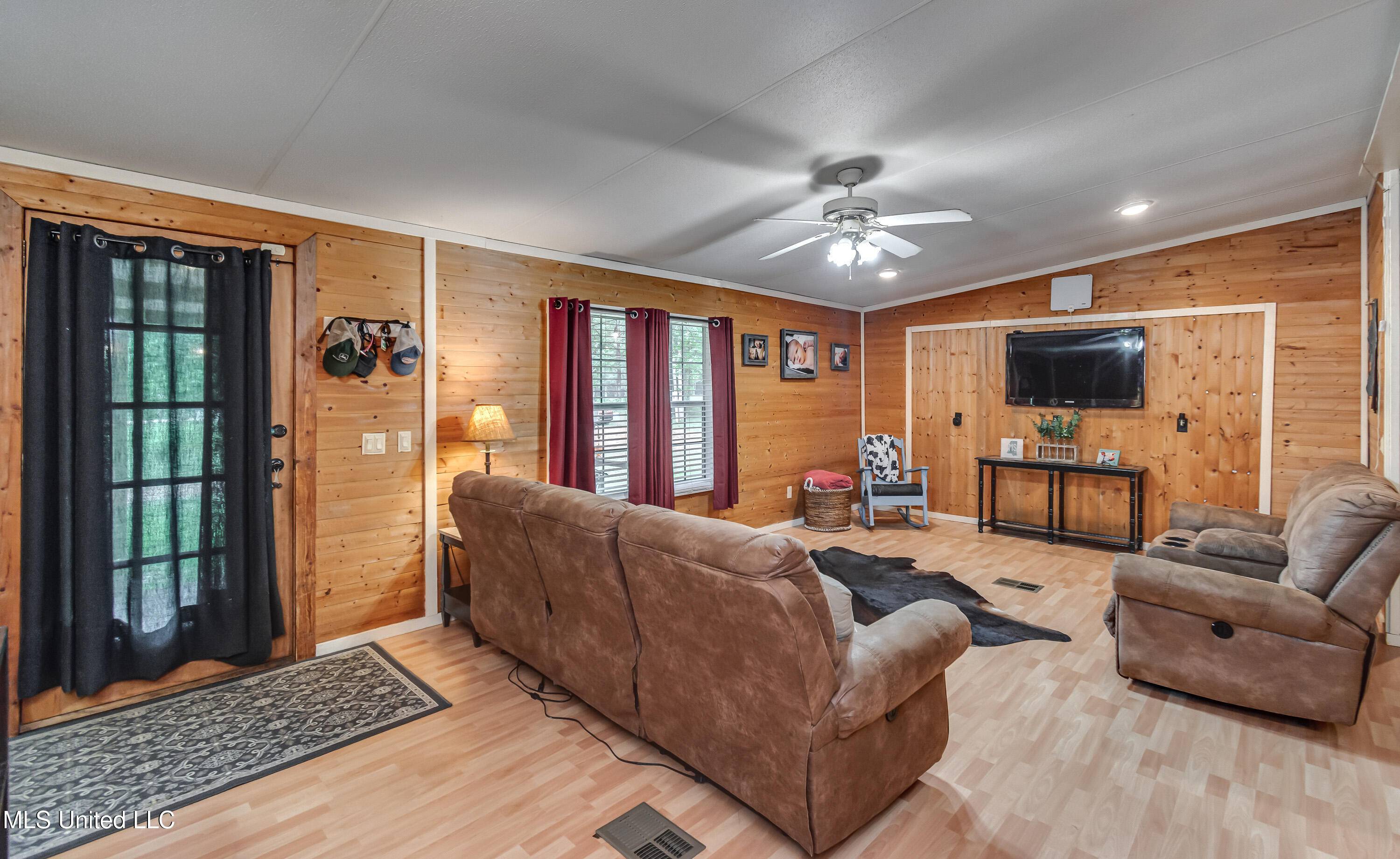 Crystal Springs, MS 39059,1021 Hunter Lake Estates