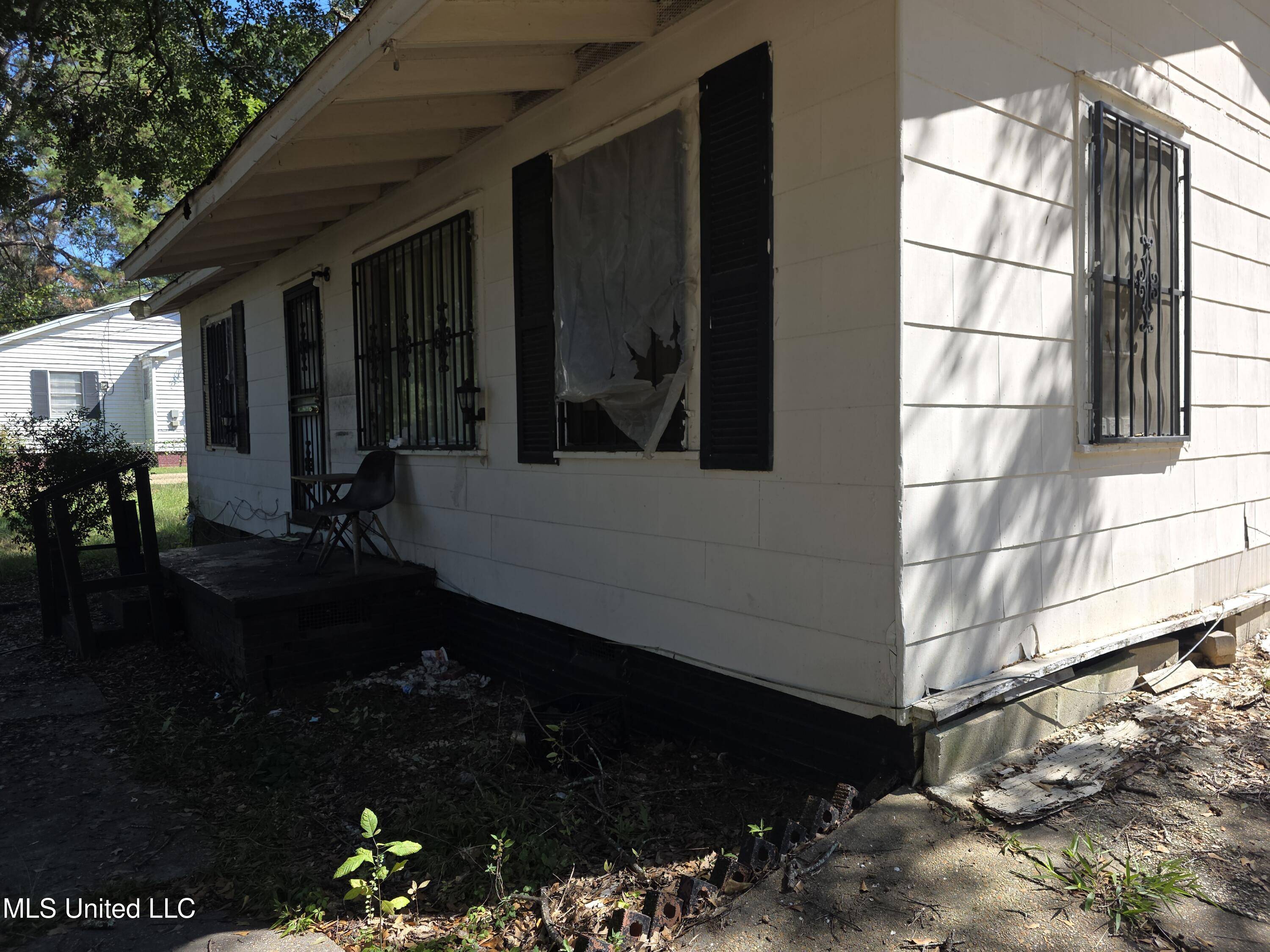Jackson, MS 39209,5063 Sharp Street